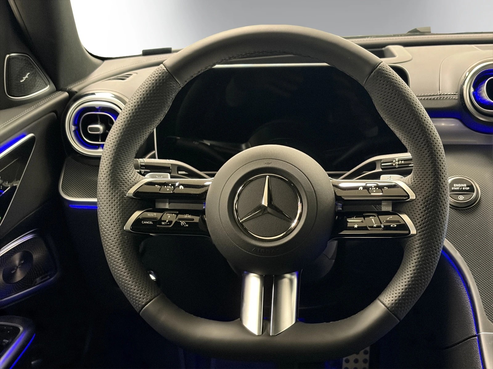MERCEDES-BENZ C 200 4 Matic-image-9