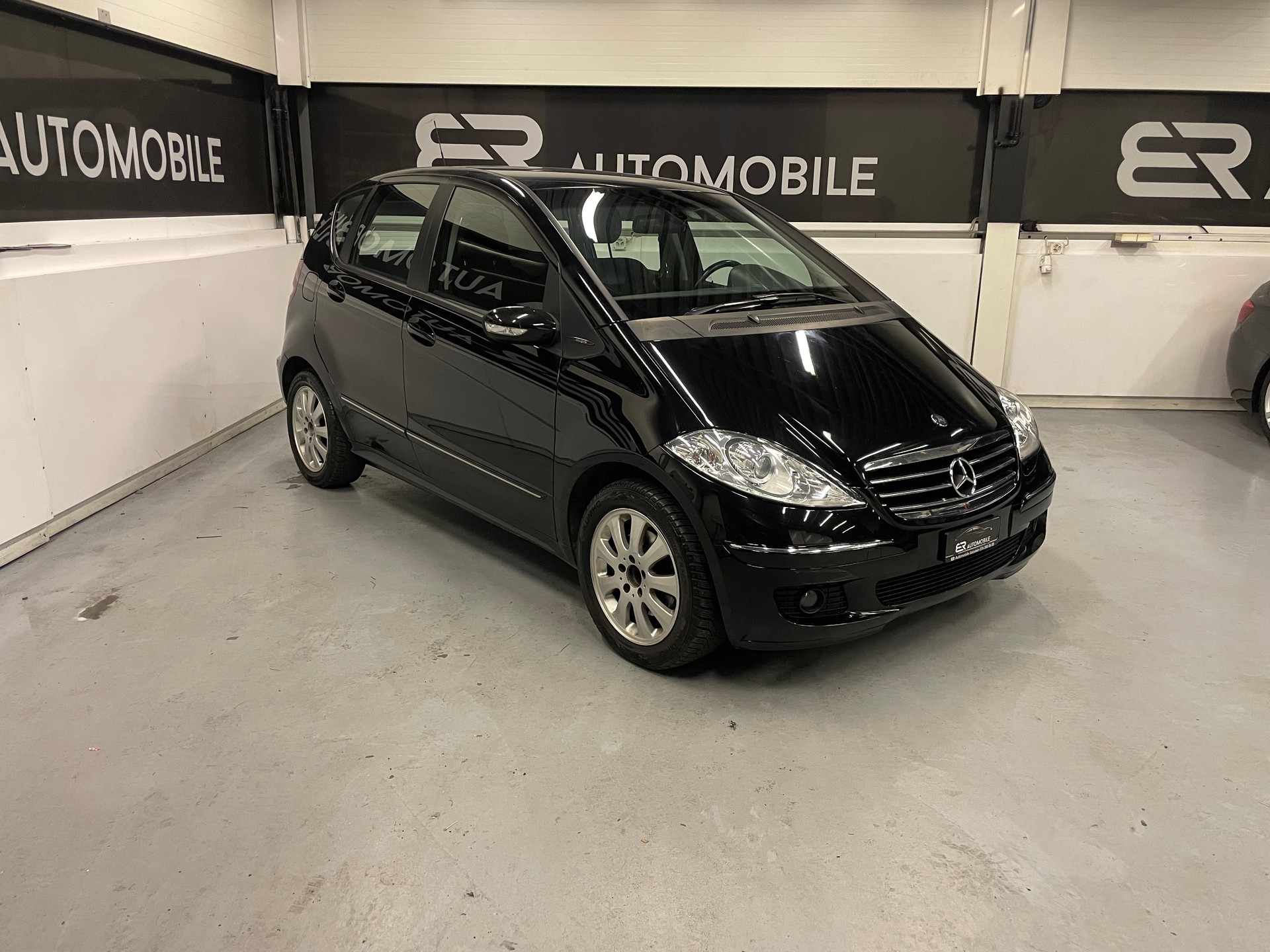 MERCEDES-BENZ A 200 T Avantgarde-image-1
