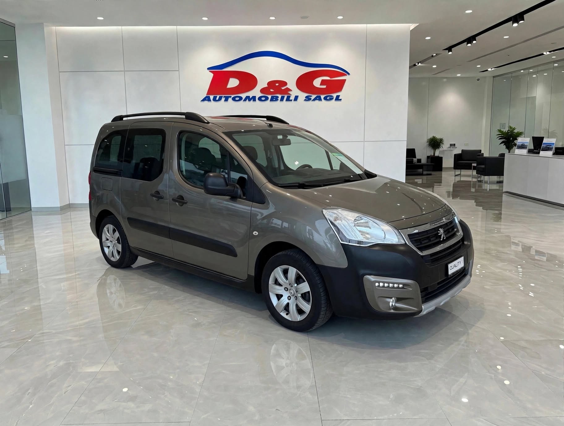 PEUGEOT Partner 1.6 BlueHDi Outdoor-image-9