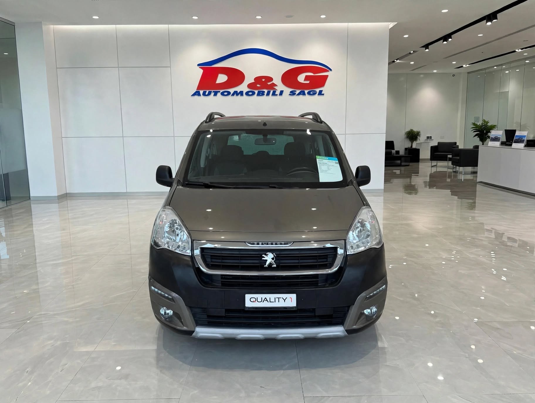 PEUGEOT Partner 1.6 BlueHDi Outdoor-image-5