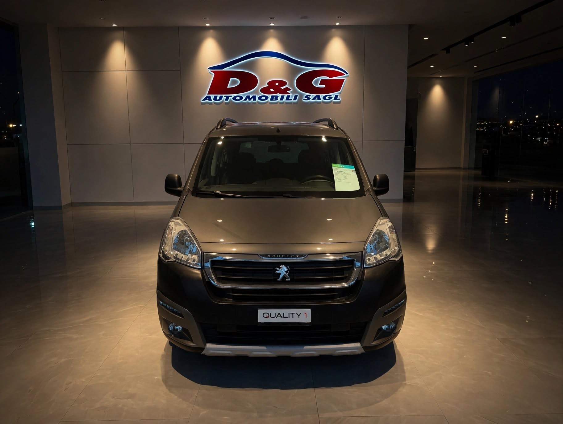 PEUGEOT Partner 1.6 BlueHDi Outdoor-image-4