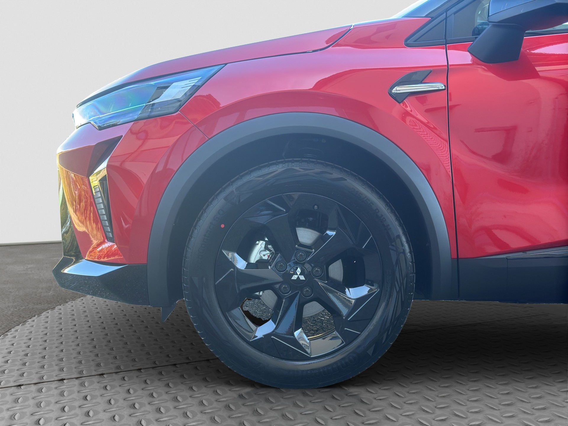 MITSUBISHI 1.3 AT Sport-image-17