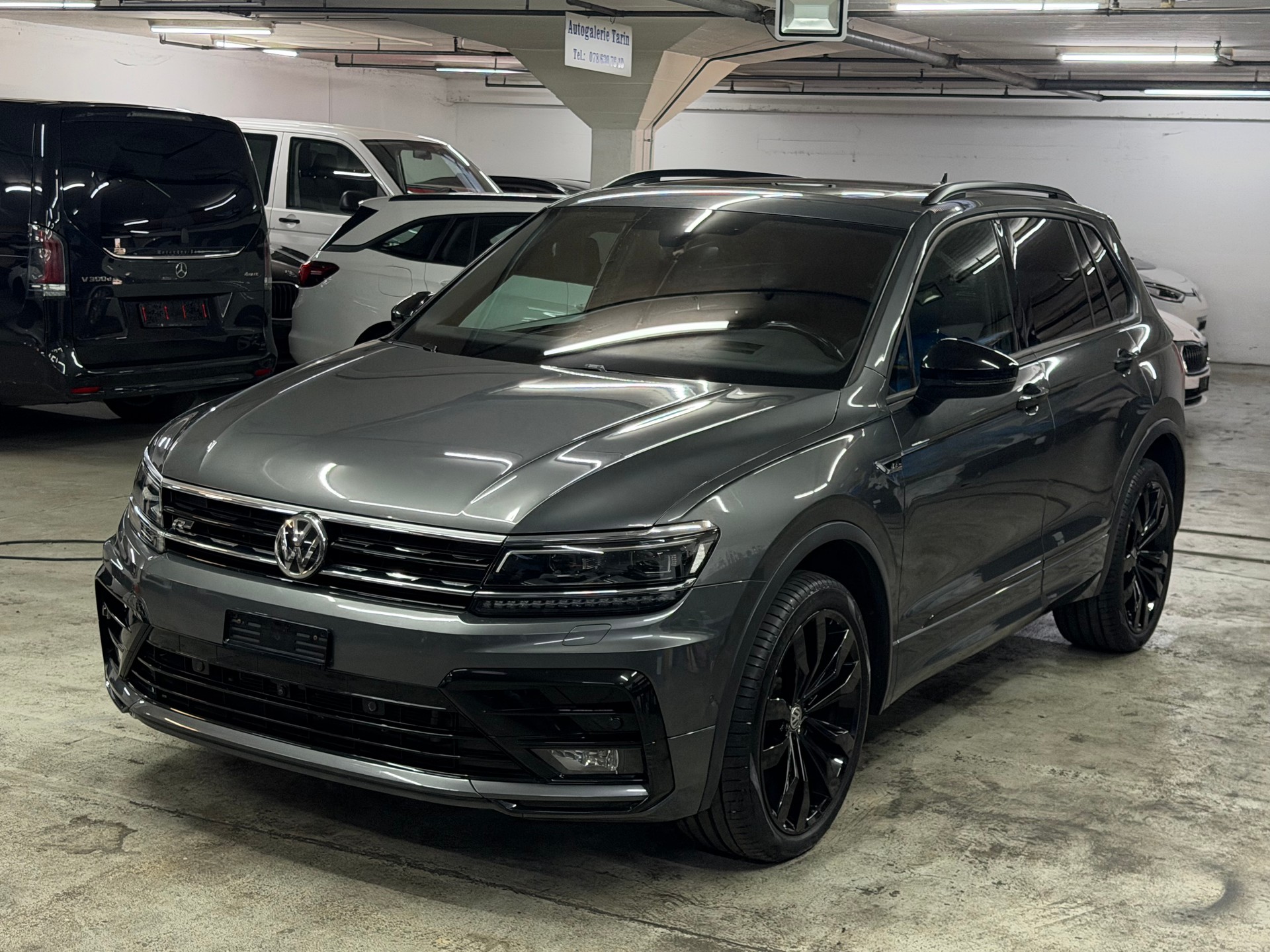 VW Tiguan 2.0 TDI R LINE Highline 4Motion DSG-image-1