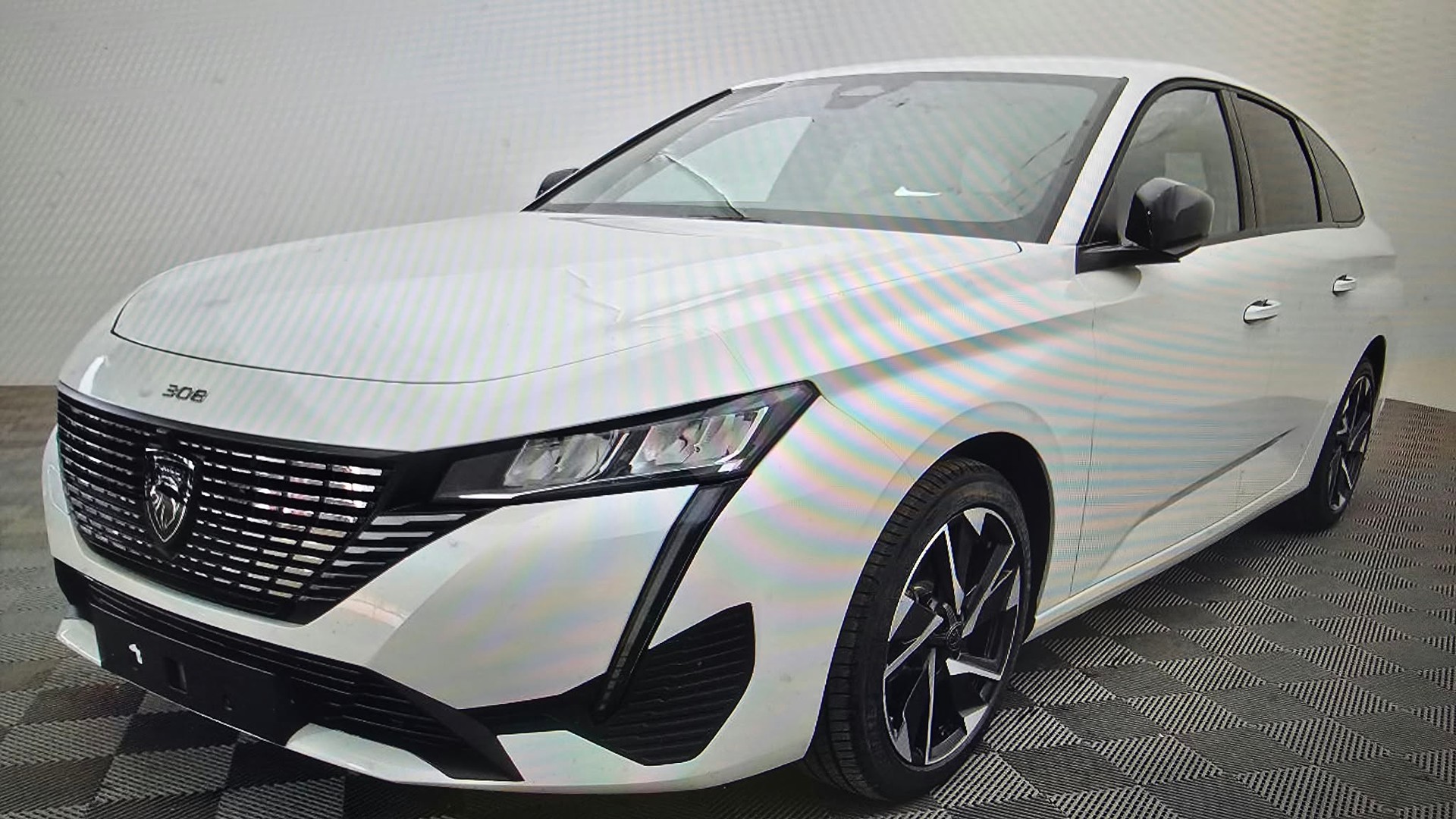 PEUGEOT 308 SW 1.5 BlueHDI Allure Pack Premium EAT8-image-0
