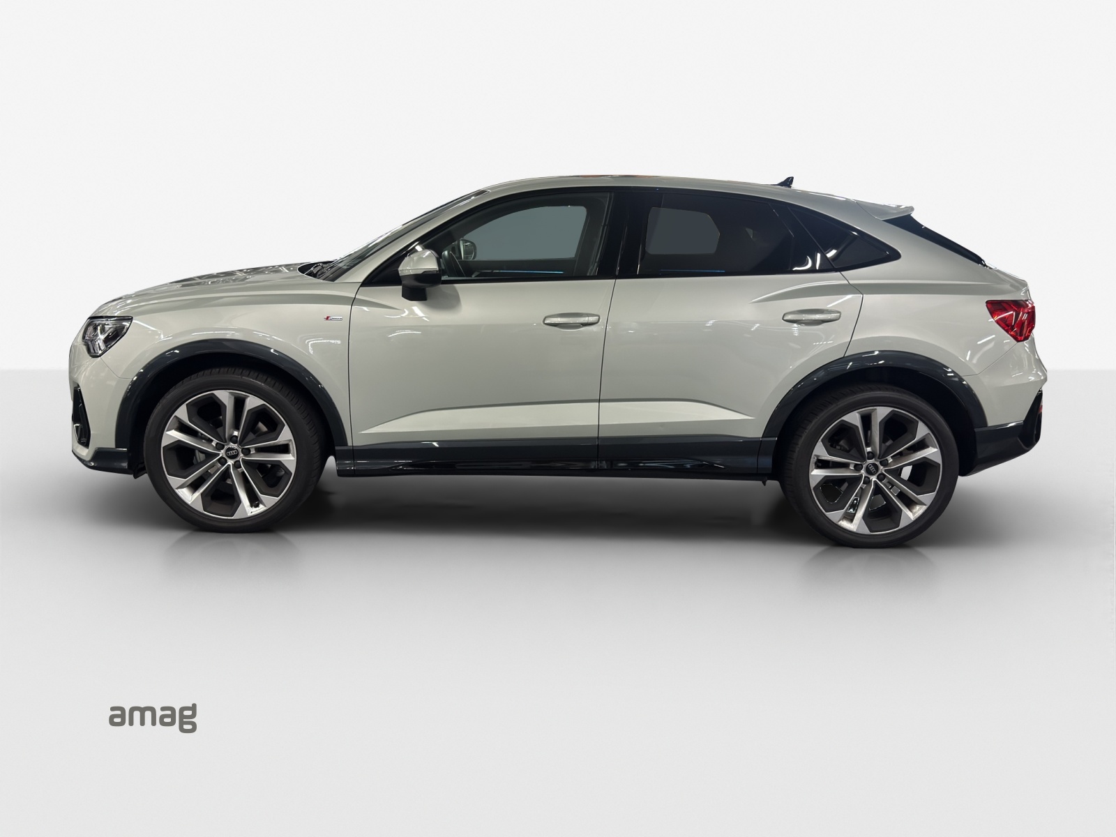 AUDI Q3 Sportback 35 TFSI S line Attraction S-tronic-showroom-element-1