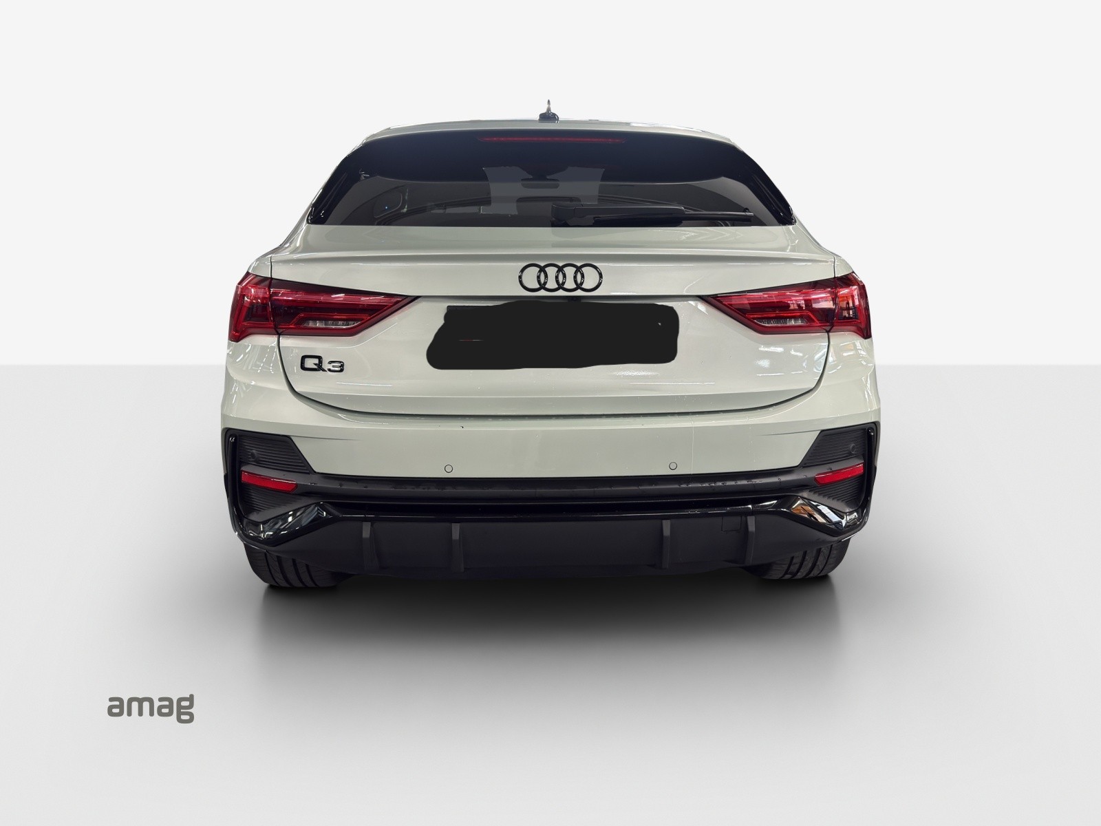 AUDI Q3 Sportback 35 TFSI S line Attraction S-tronic-showroom-element-3