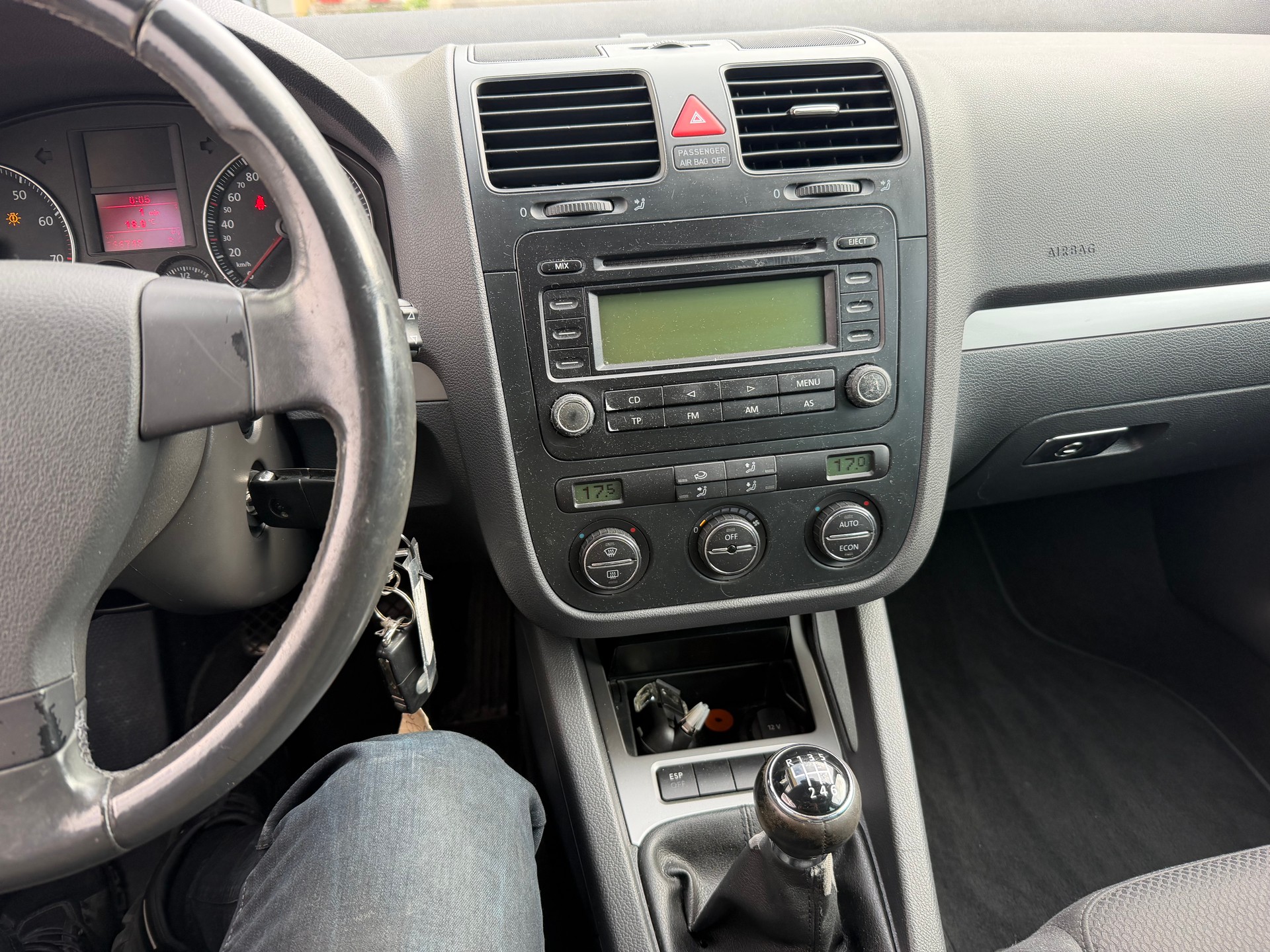 VW Golf 2.0 FSI Comfortline-image-12