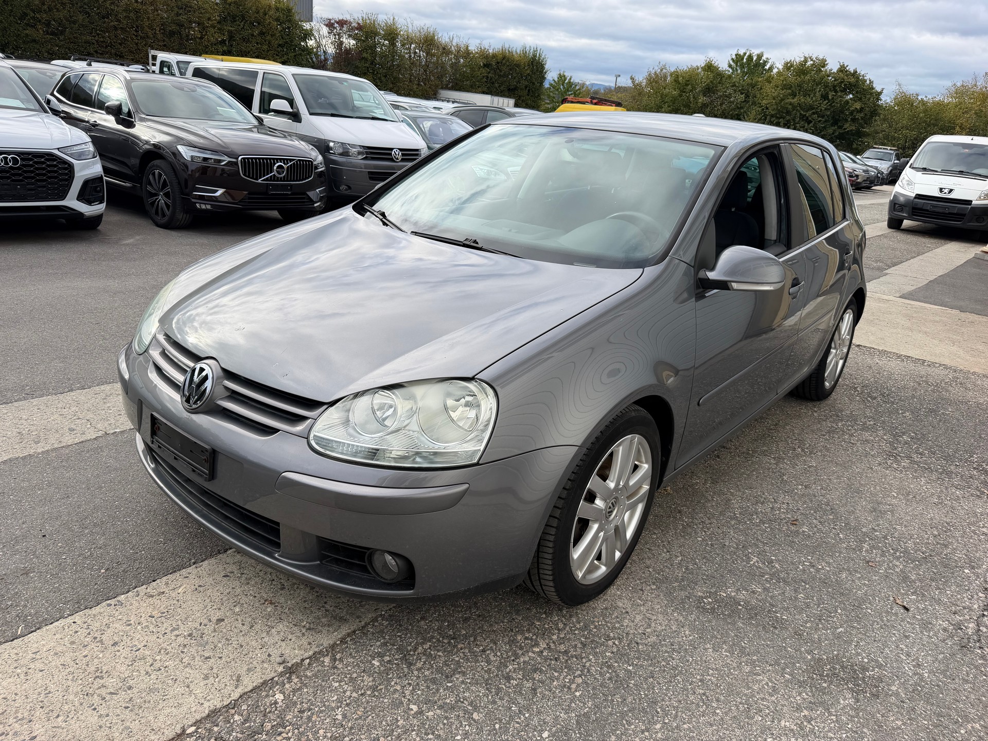 VW Golf 2.0 FSI Comfortline-image-0