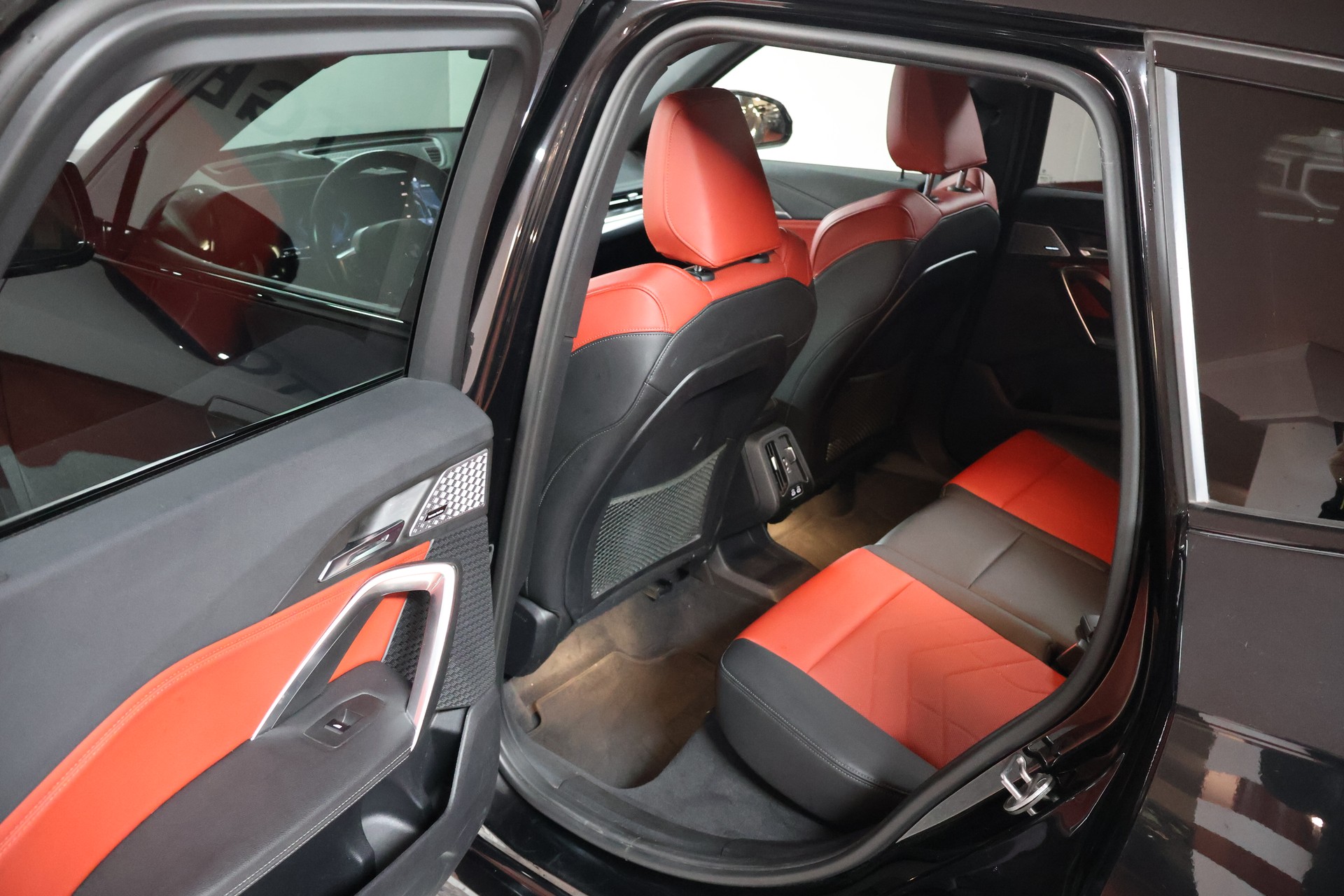 BMW X1 sDrive 18i M Sport-image-18