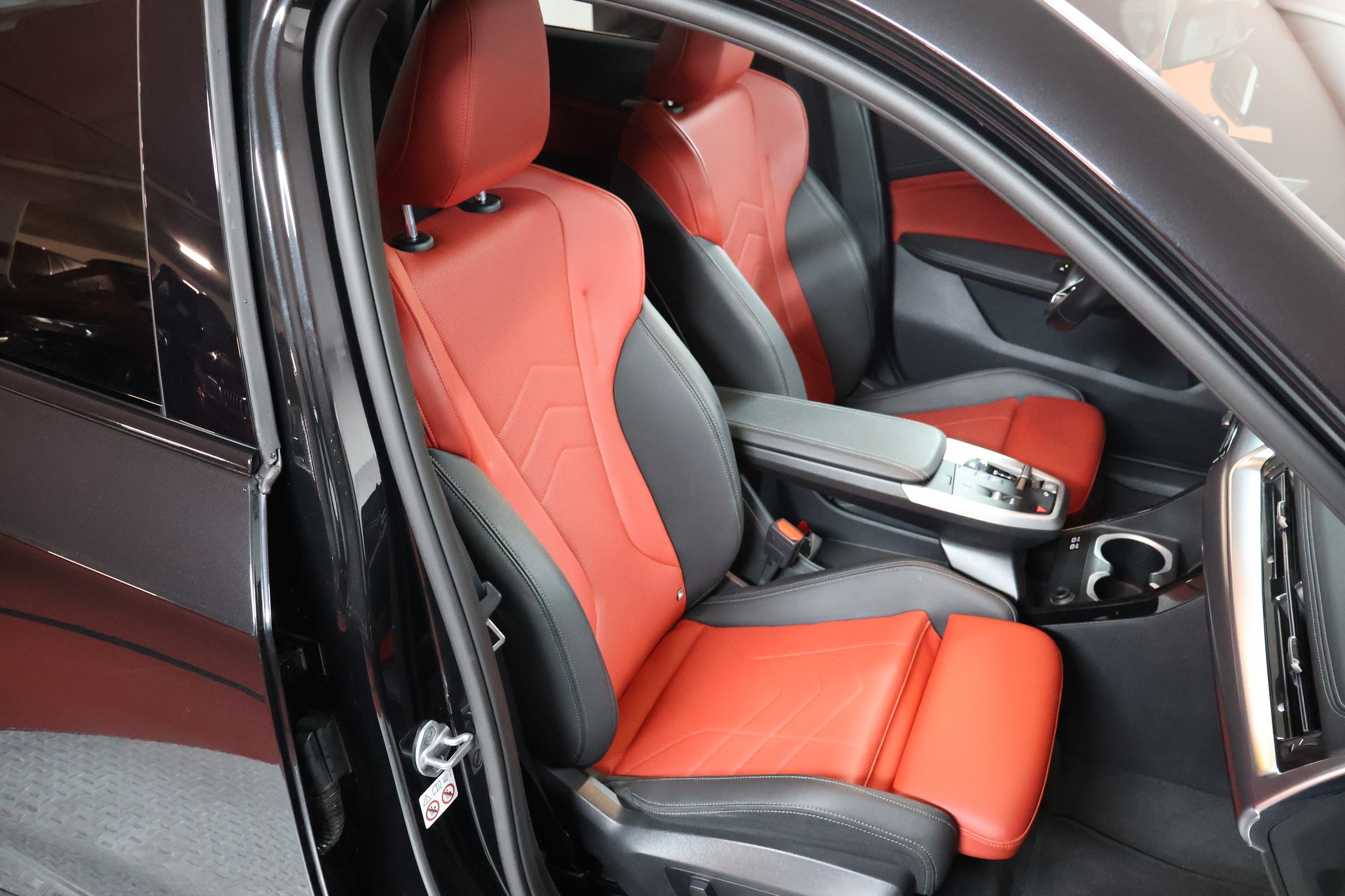 BMW X1 sDrive 18i M Sport-image-17