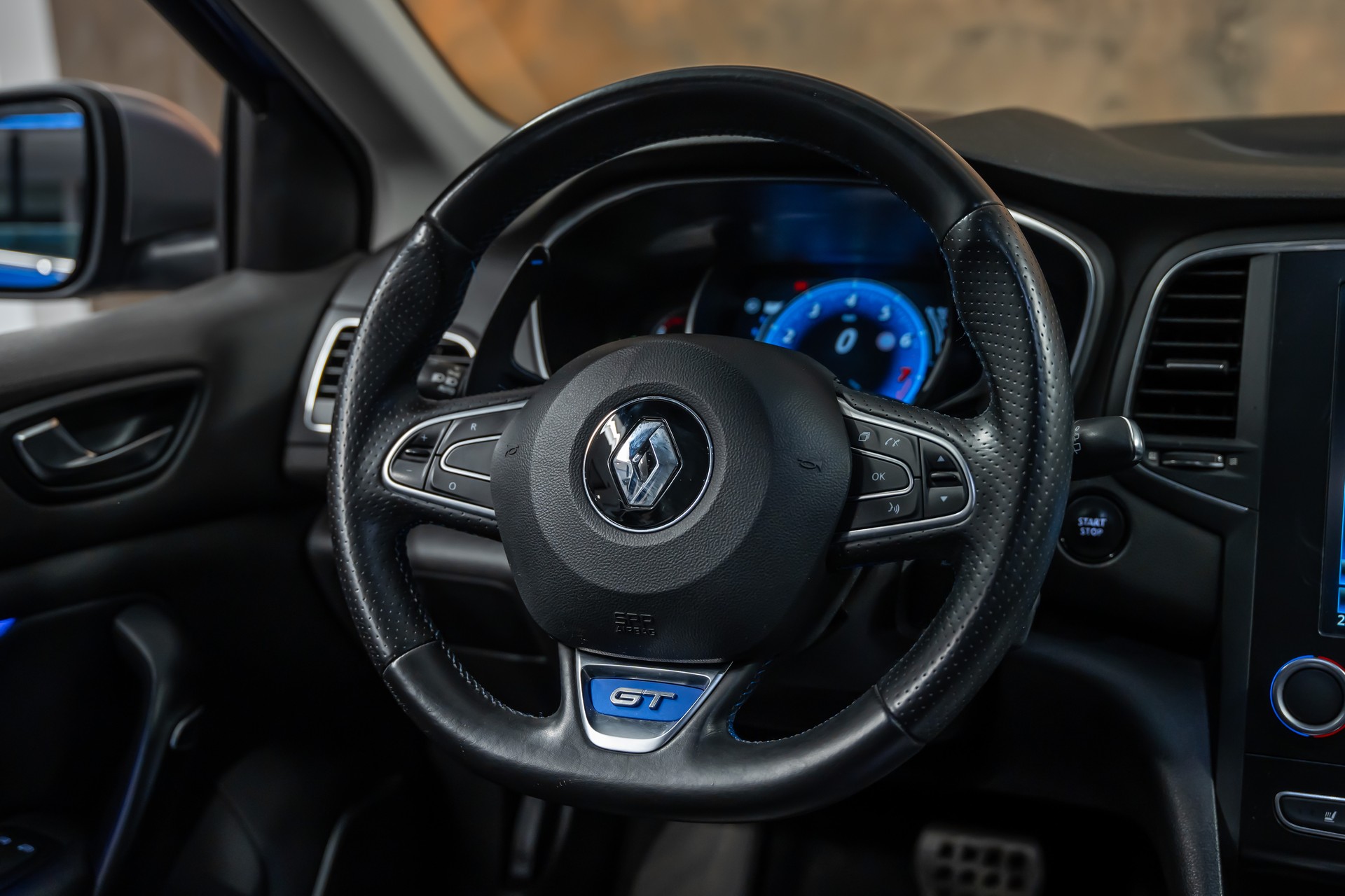 RENAULT Mégane Grandtour 1.6 16V Turbo GT EDC-image-17