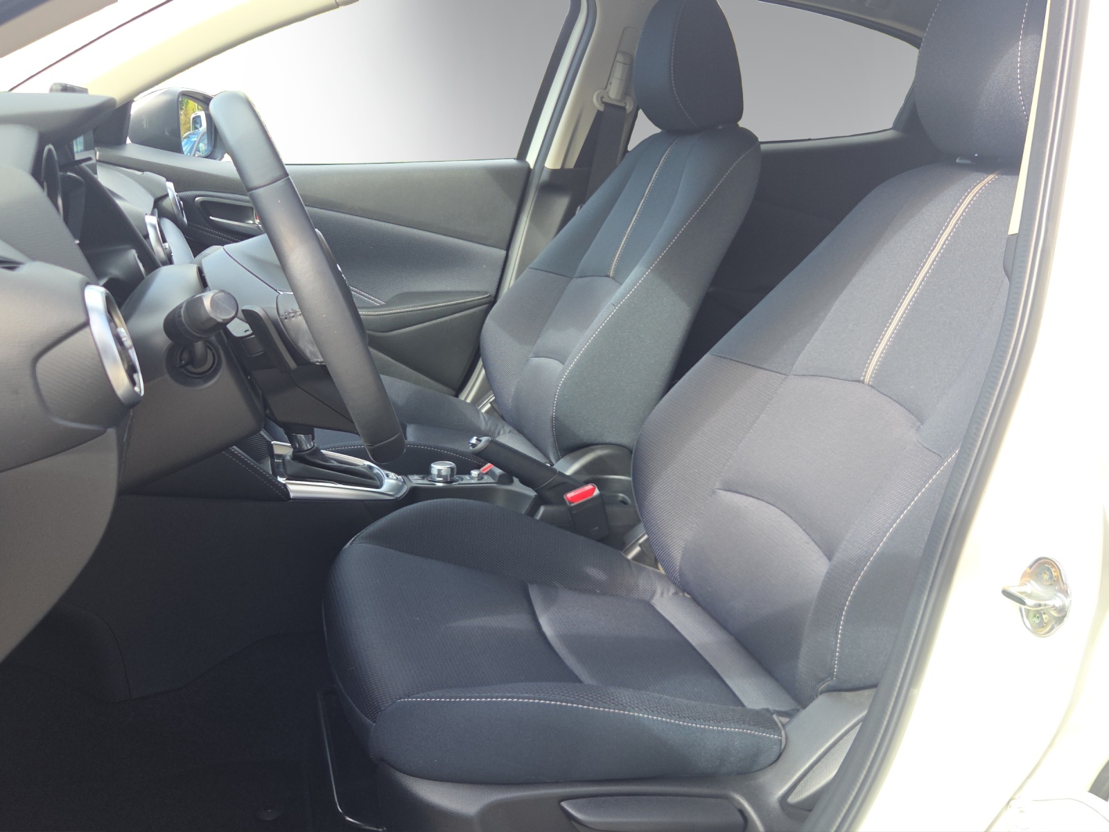 Image MAZDA 2 2 SKYACTIV-G 90 Revolution Automat