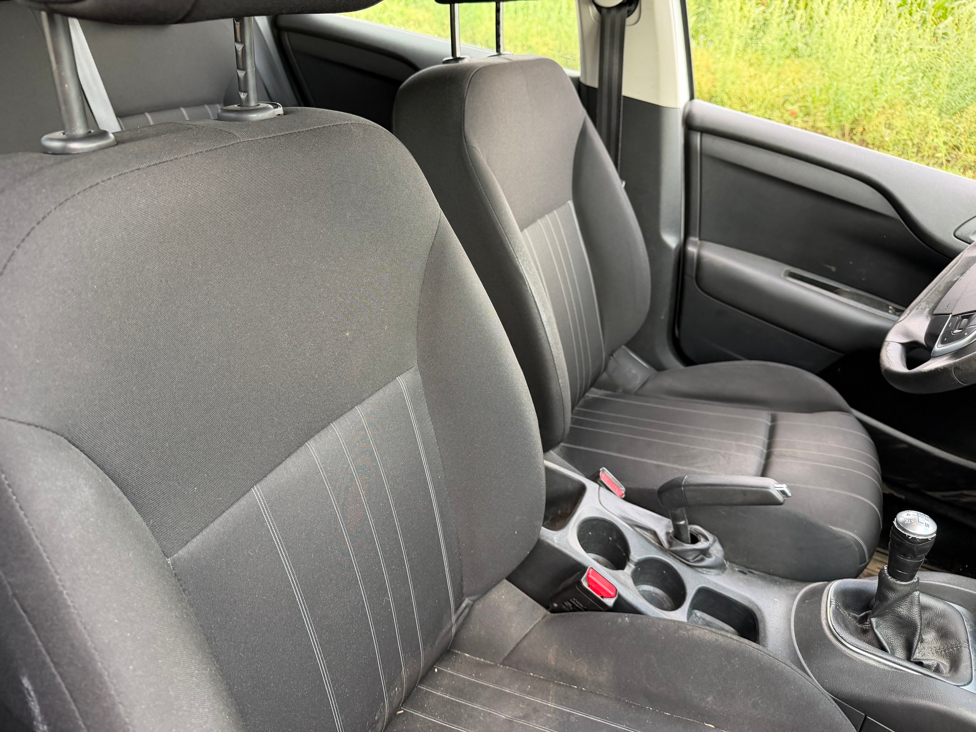 CITROEN C4 Berline 1.4 VTi Attraction-image-5