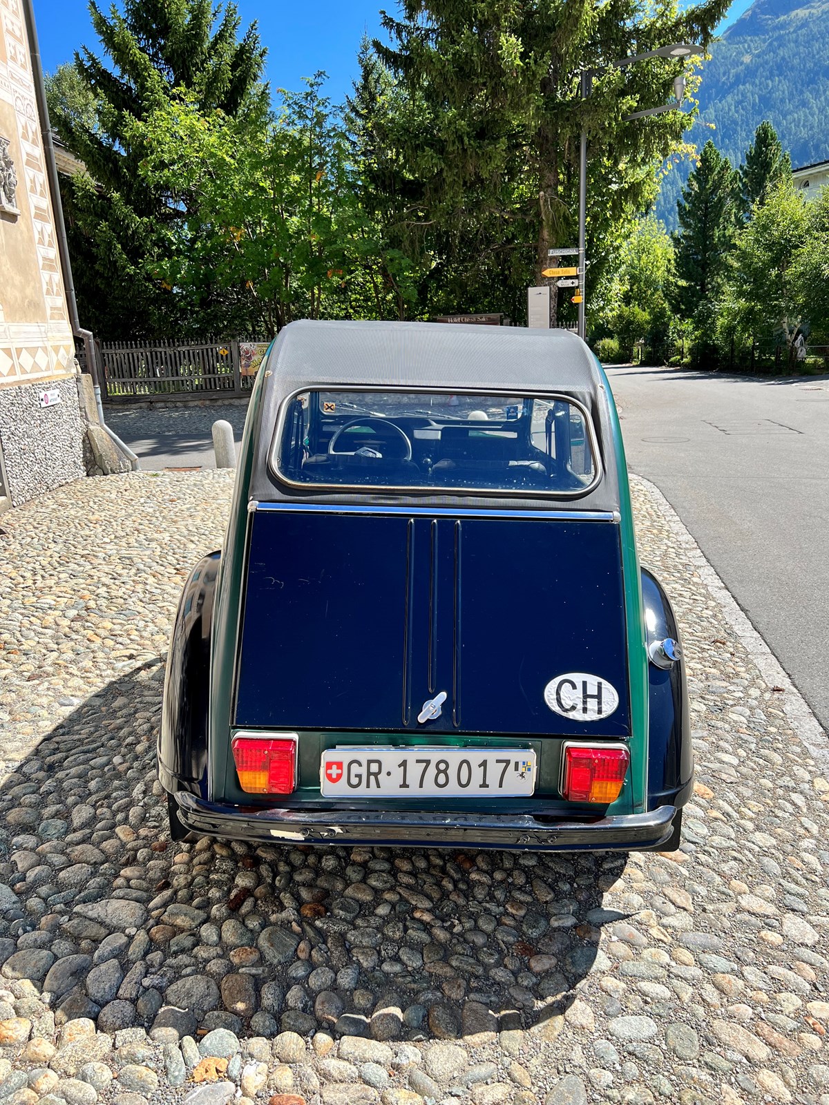 CITROEN 2CV6 Spécial (Club)-image-3