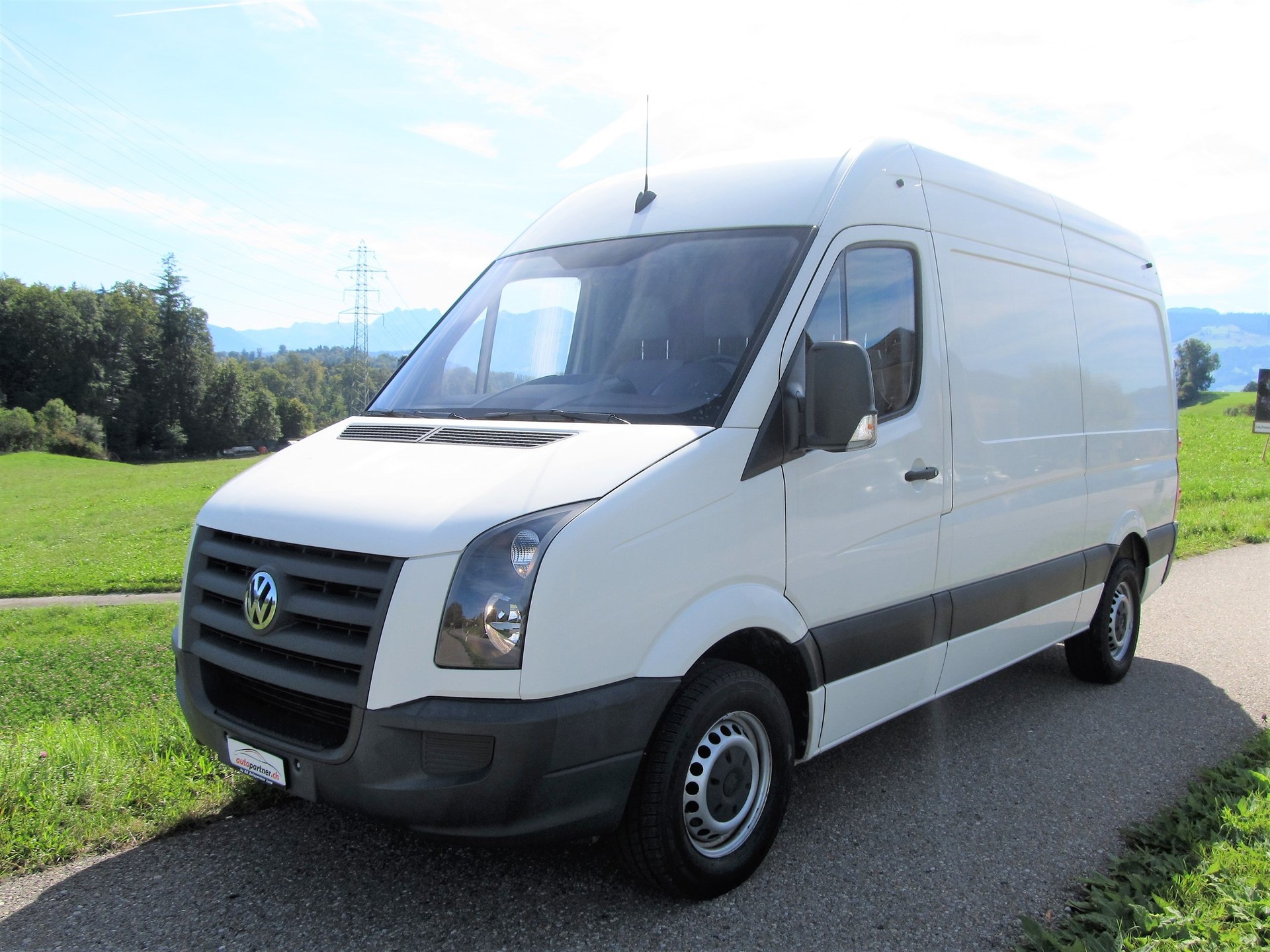 VW Crafter 35 2.5 TDI 109 PS-image-0