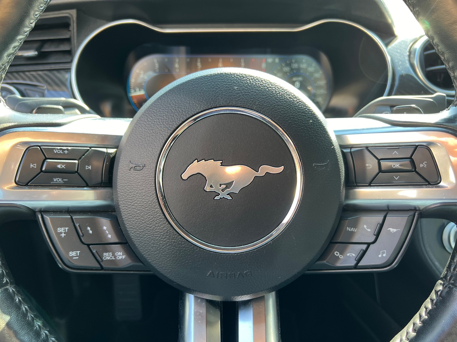 FORD Mustang Fastback 5.0 V8 GT 55 Automat-image-13