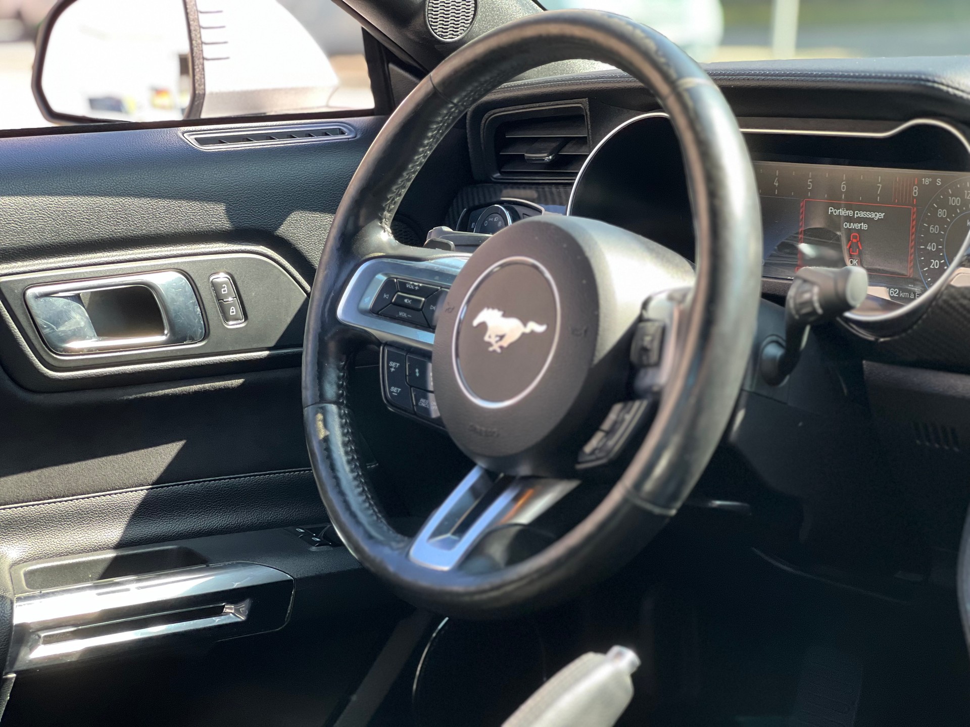 FORD Mustang Fastback 5.0 V8 GT 55 Automat-image-9
