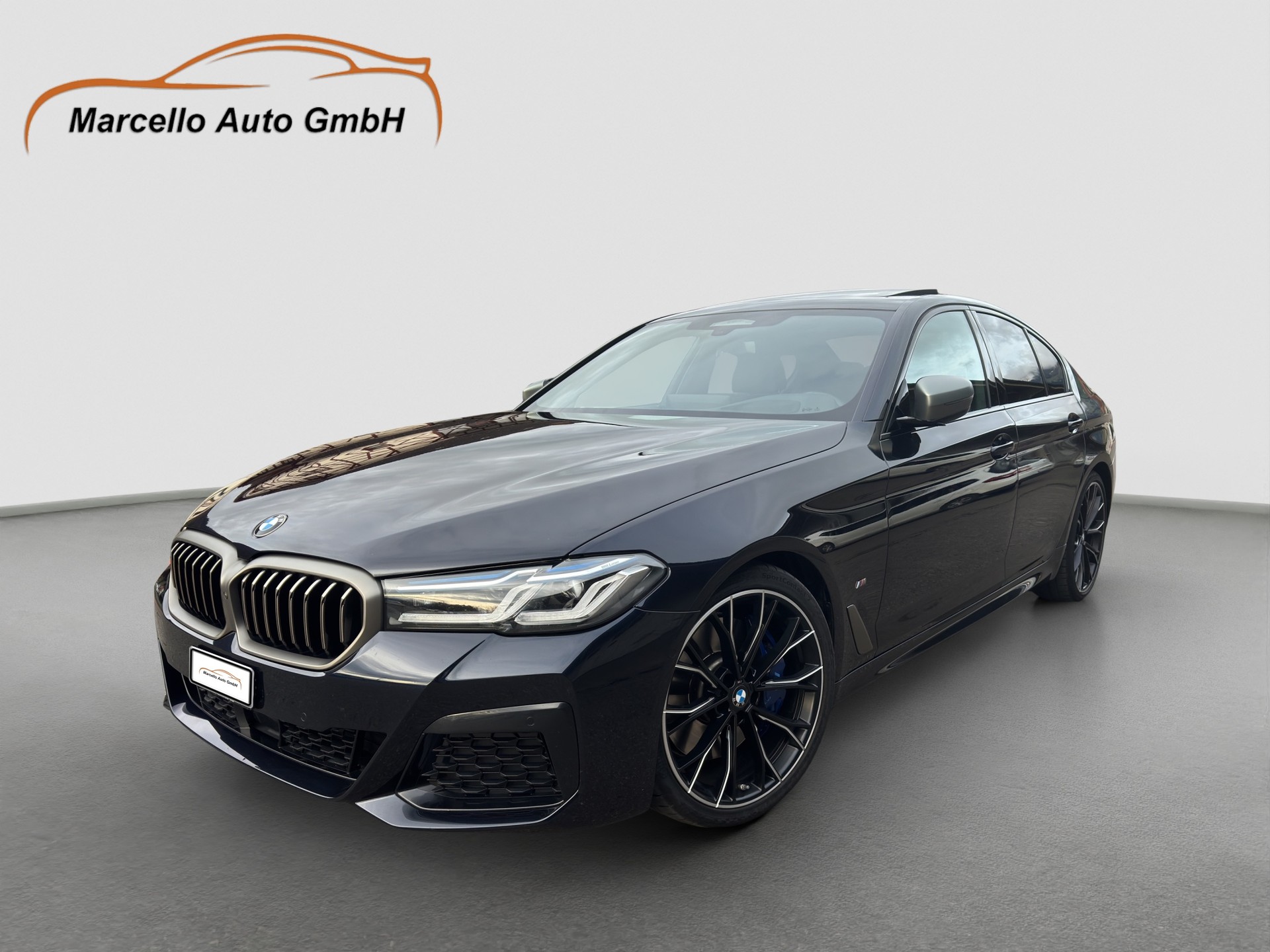 BMW M550i xDrive Steptronic-image-0