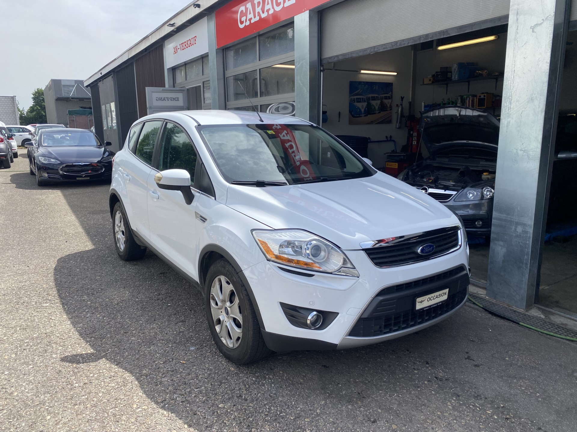 FORD Kuga 2.0 TDCi Carving 4WD PowerShift-image-2
