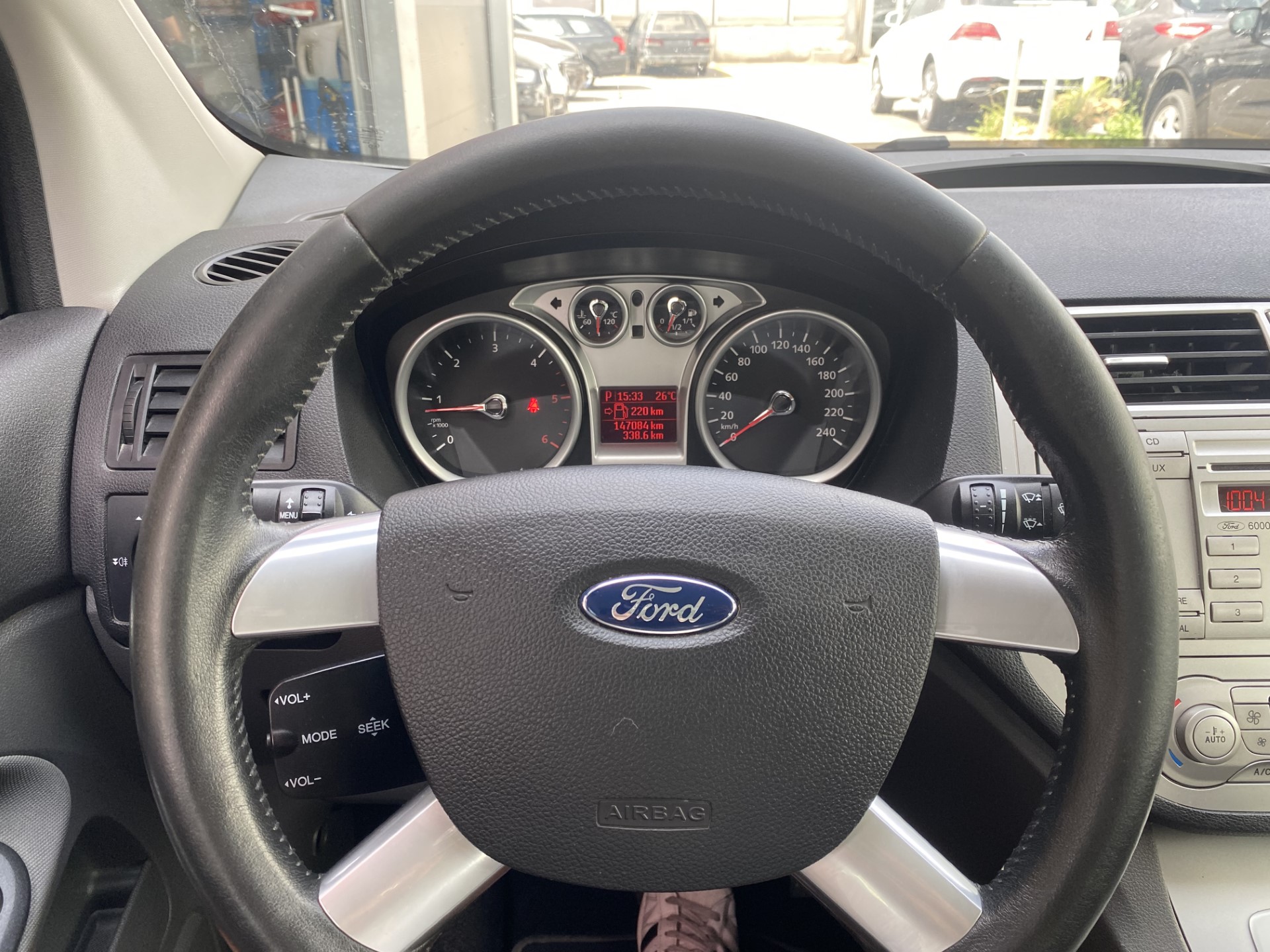 FORD Kuga 2.0 TDCi Carving 4WD PowerShift-image-13