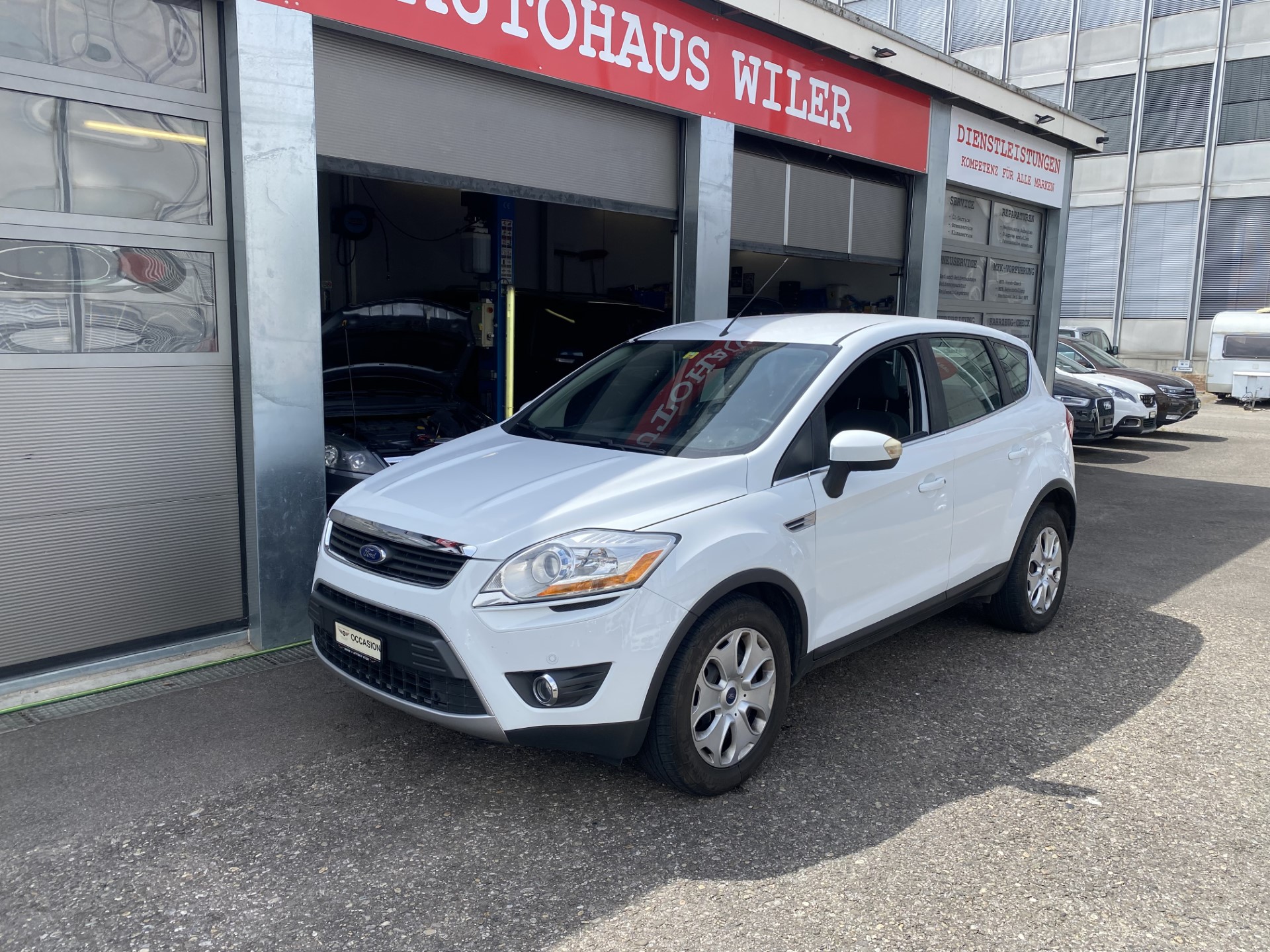 FORD Kuga 2.0 TDCi Carving 4WD PowerShift-image-0