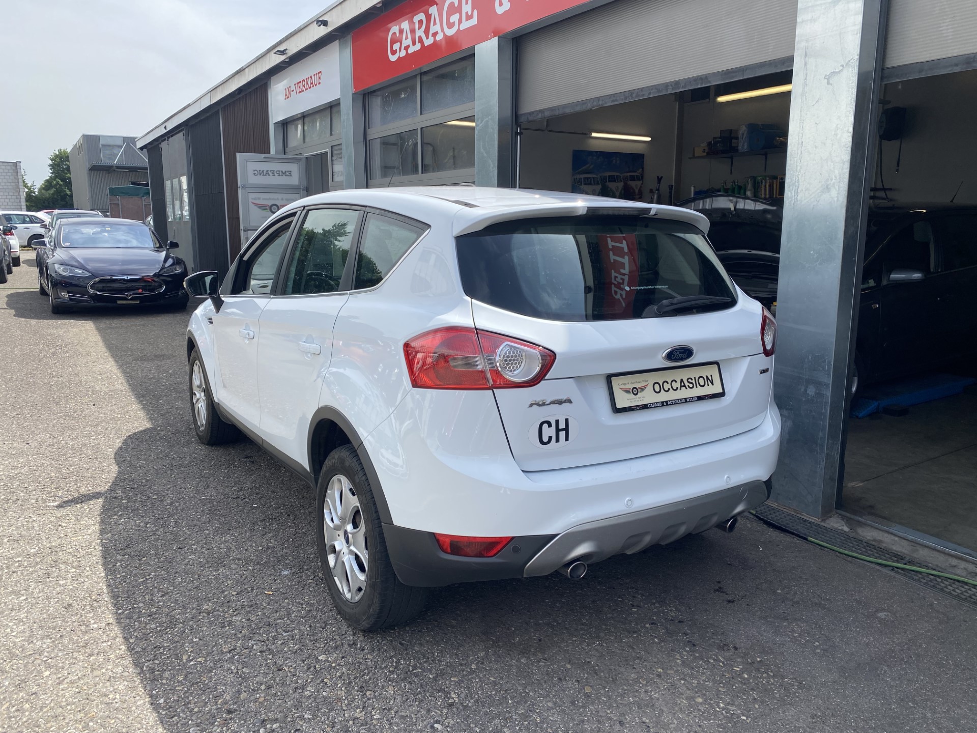 FORD Kuga 2.0 TDCi Carving 4WD PowerShift-image-6