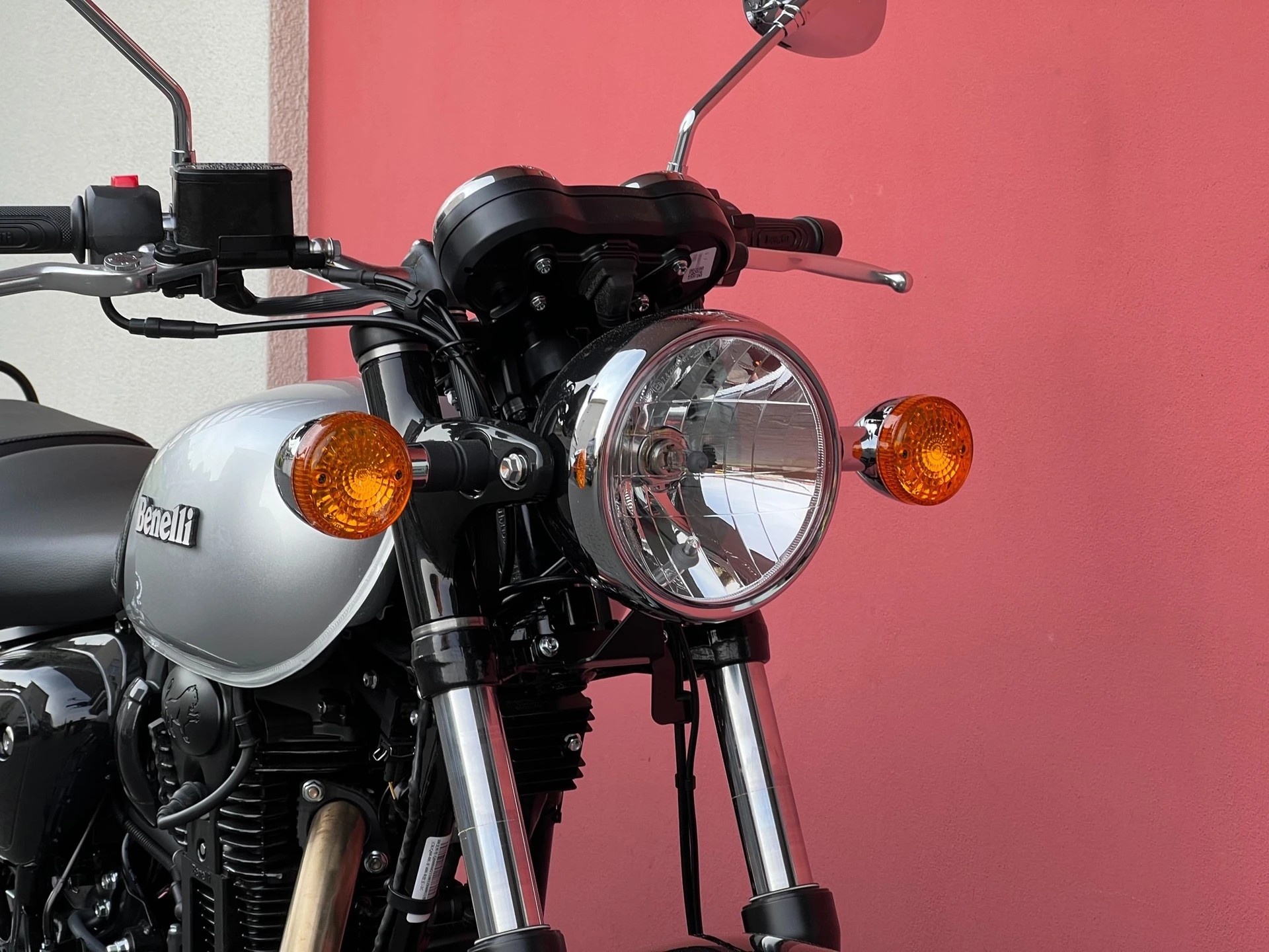 BENELLI Imperiale 400-showroom-element-2