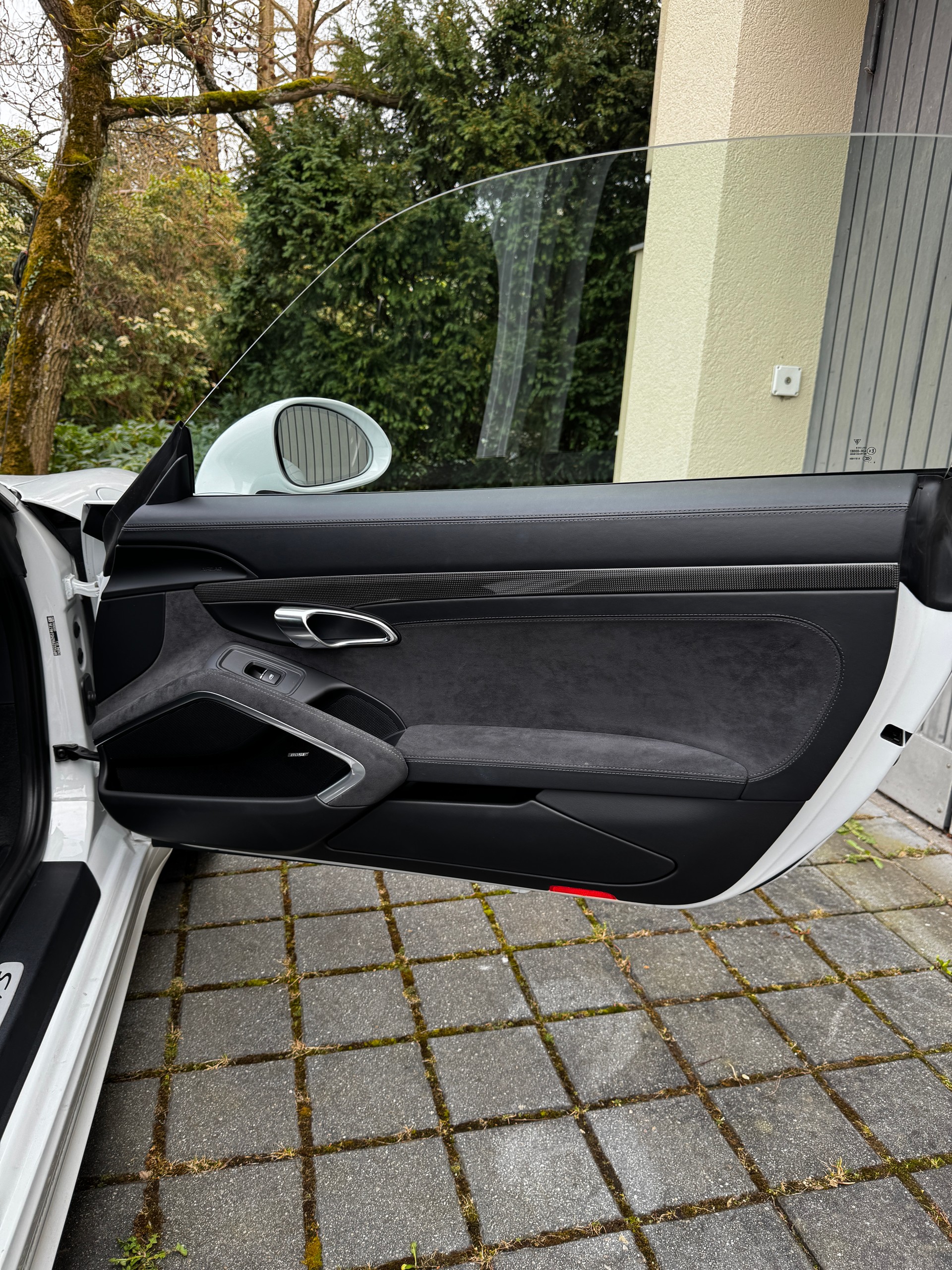 PORSCHE 911 Cabrio Carrera GTS PDK-image-3