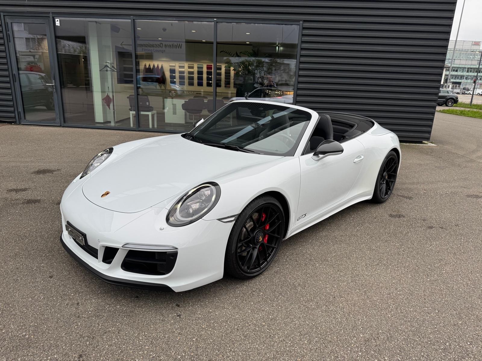 PORSCHE 911 Cabrio Carrera GTS PDK-image-0
