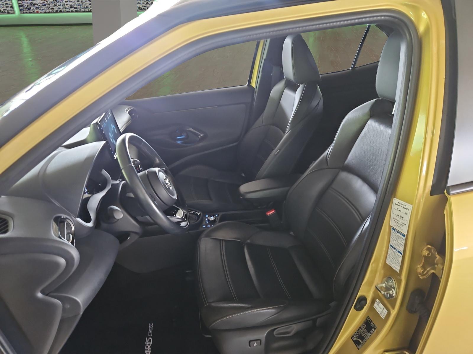 TOYOTA Yaris Cross 1.5 VVT-i HSD Premiere Edition AWD-i-image-8