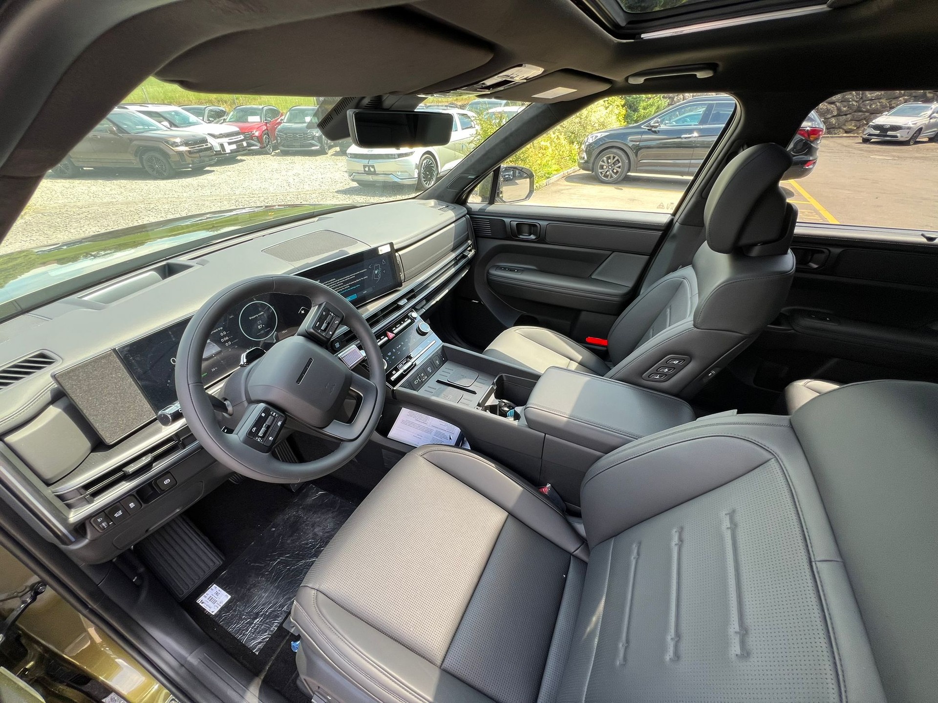 HYUNDAI Santa Fe 1.6 T-GDi HEV Calligraphy 4WD Automatic-image-9