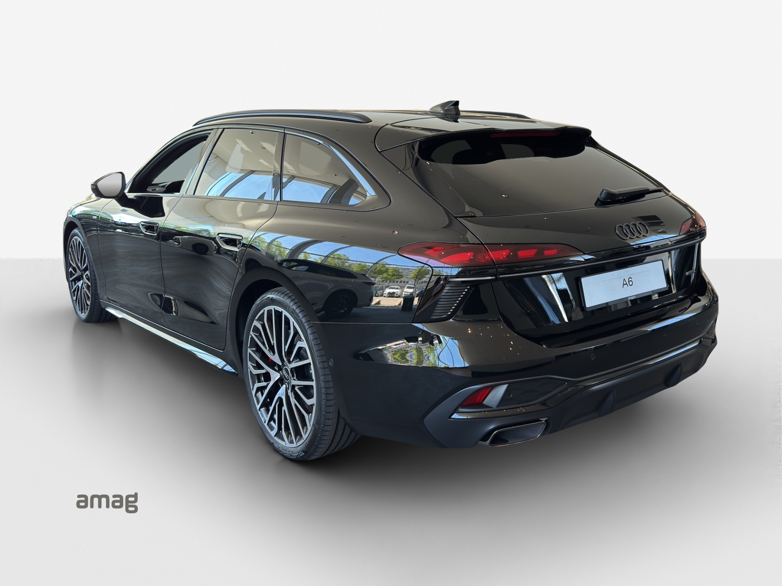 AUDI A6 Avant TFSI quattro 270 kW S tronic-image-2