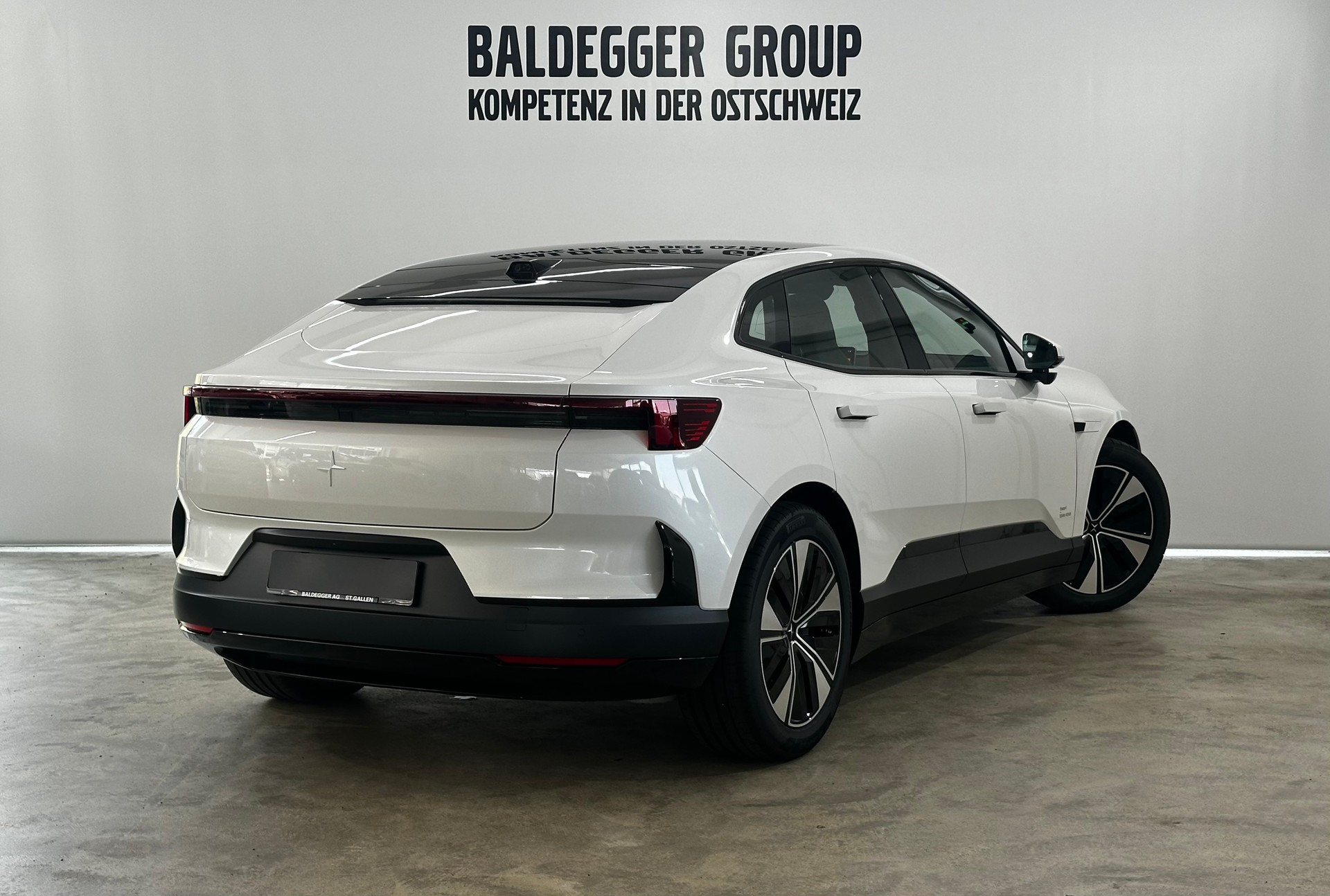 POLESTAR 4 Long Range Dual Motor Prime-image-2