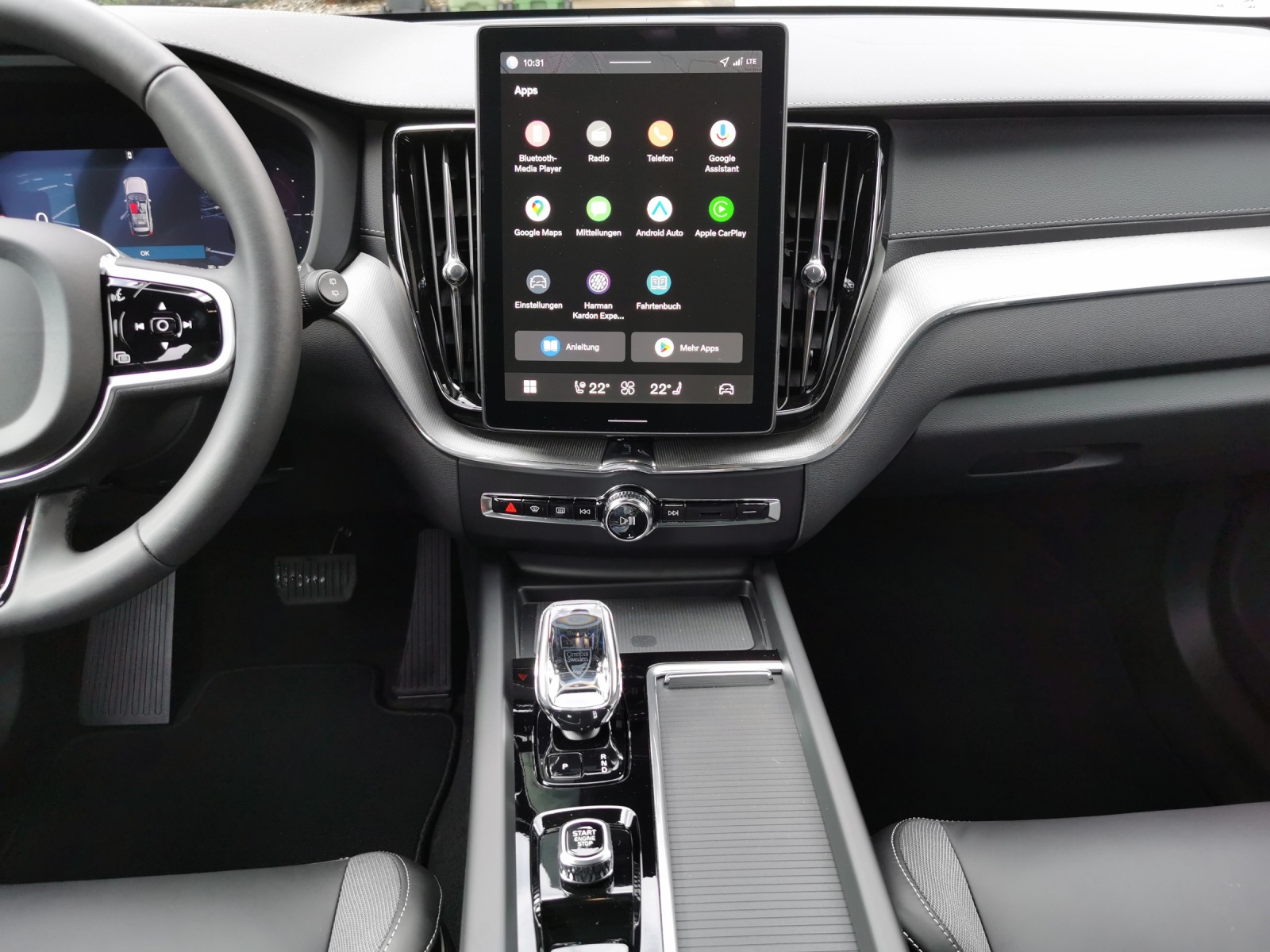 VOLVO XC60 2.0 T8 TE Black Edition eAWD-image-9