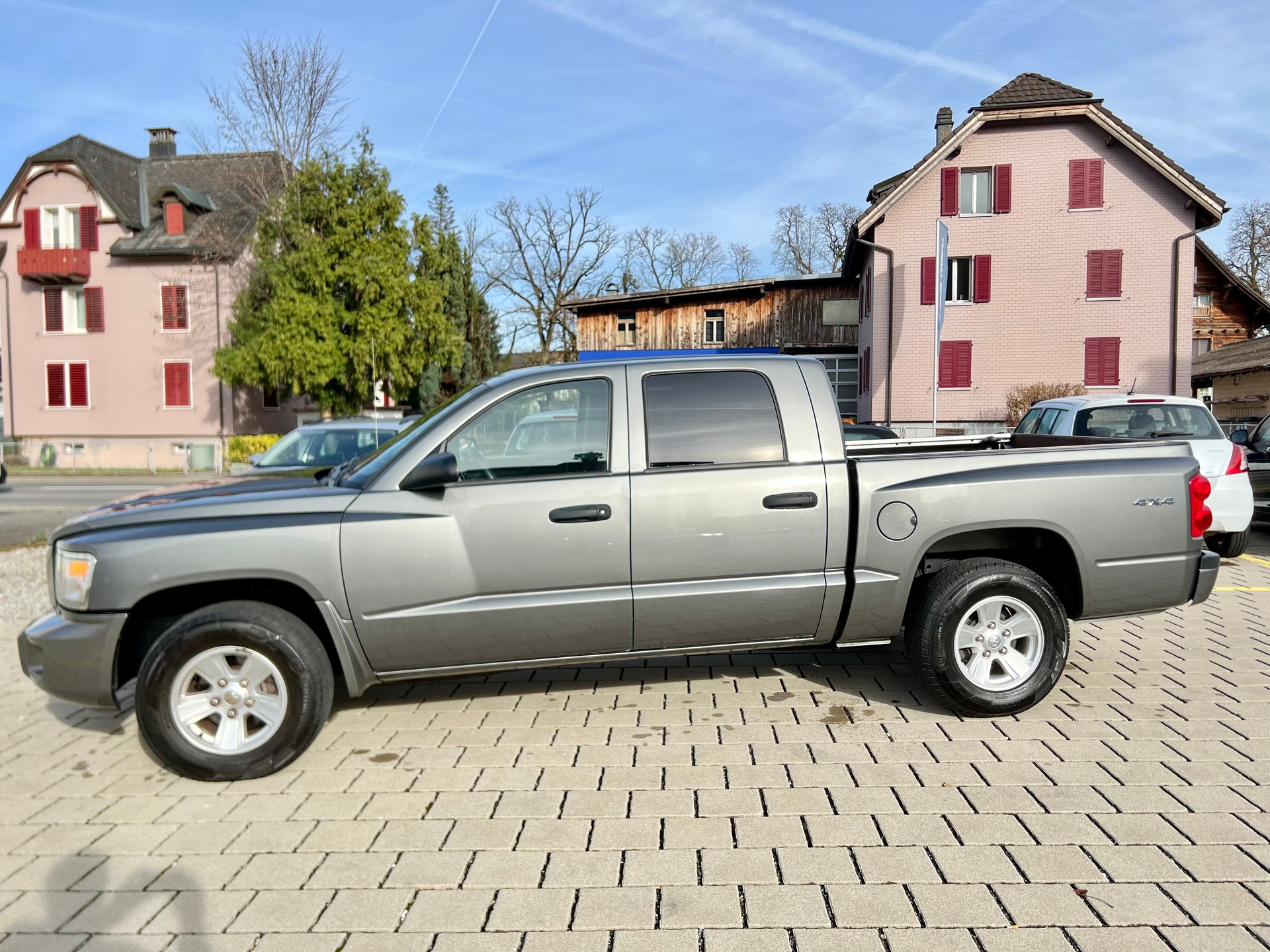 DODGE Dakota-image-3