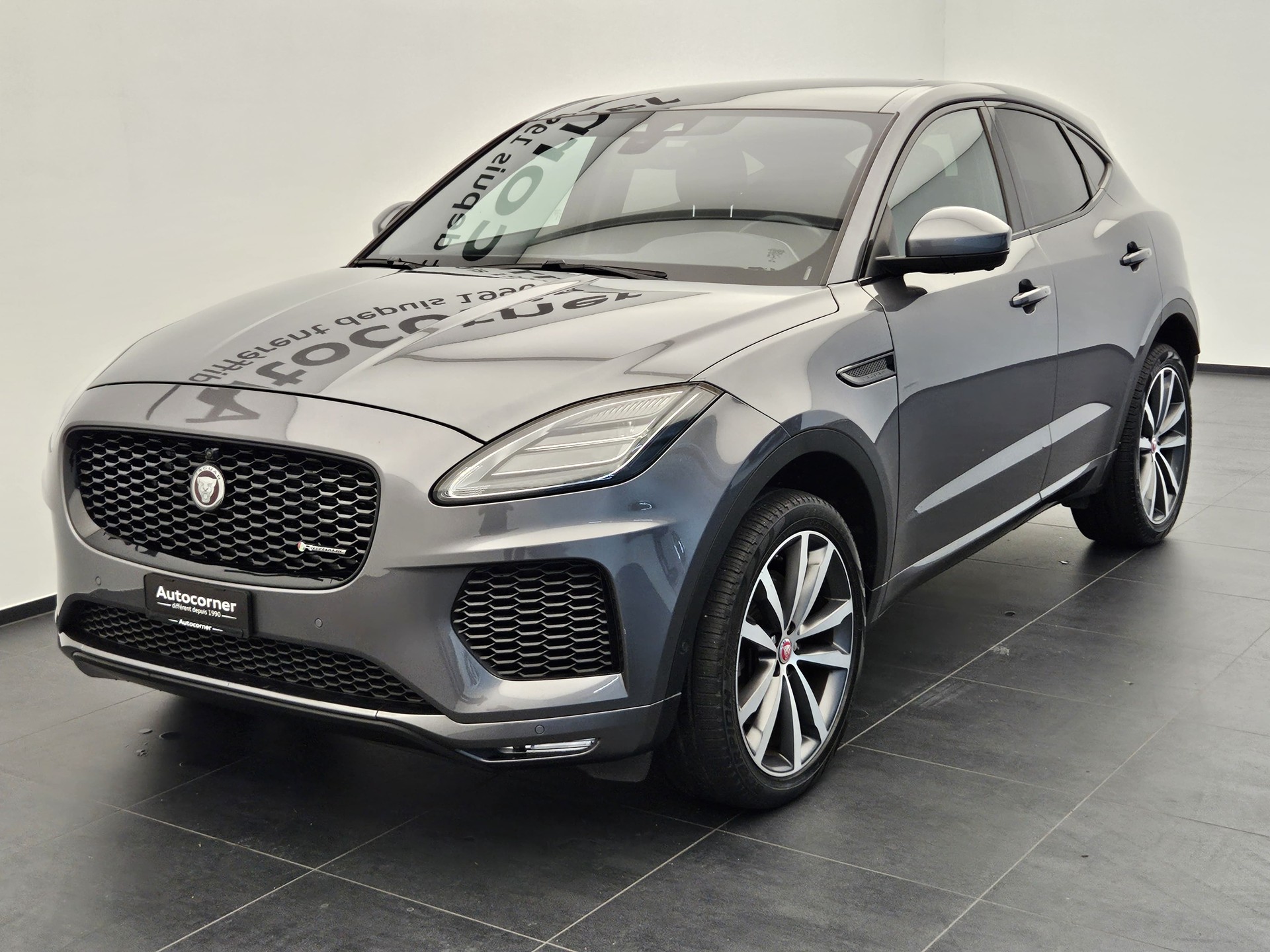 JAGUAR E-Pace 2.0d D240 R-Dynamic HSE AWD Automatik-image-2