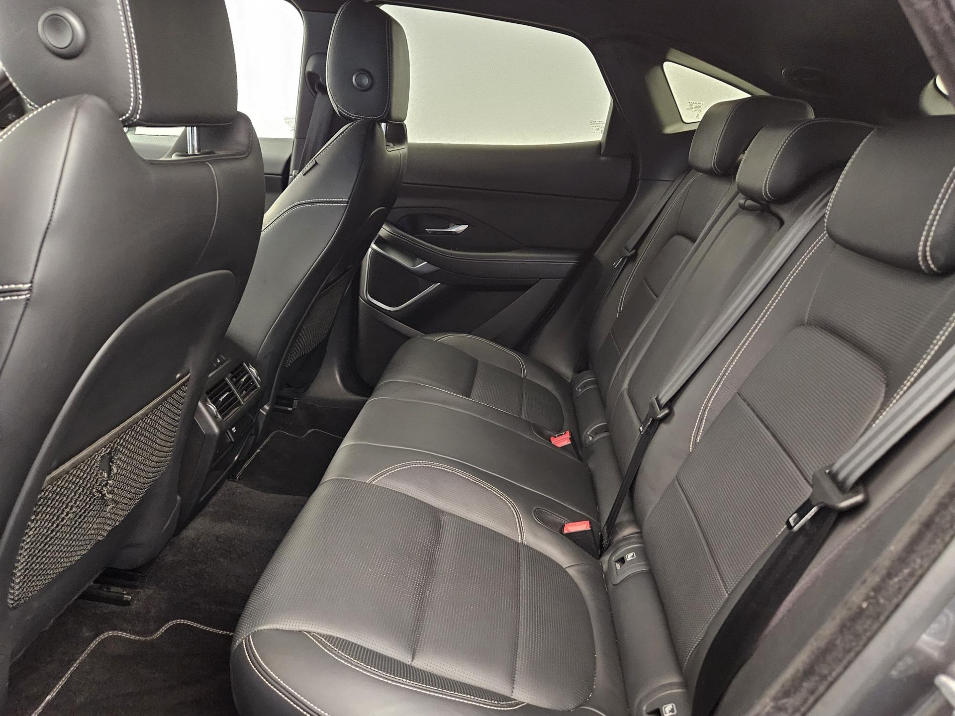 JAGUAR E-Pace 2.0d D240 R-Dynamic HSE AWD Automatik-image-12