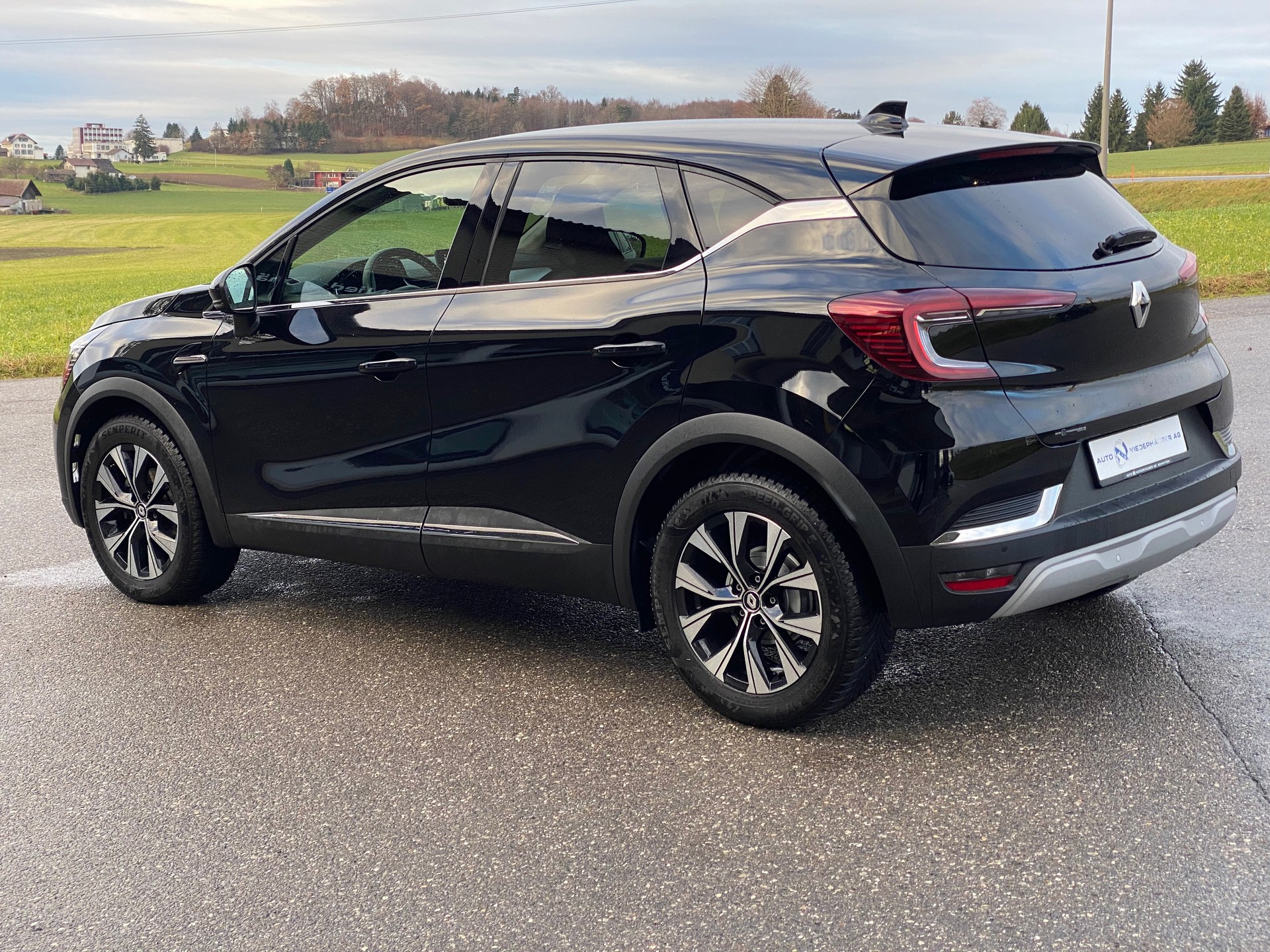RENAULT Captur 1.3 TCe Techno EDC-image-3