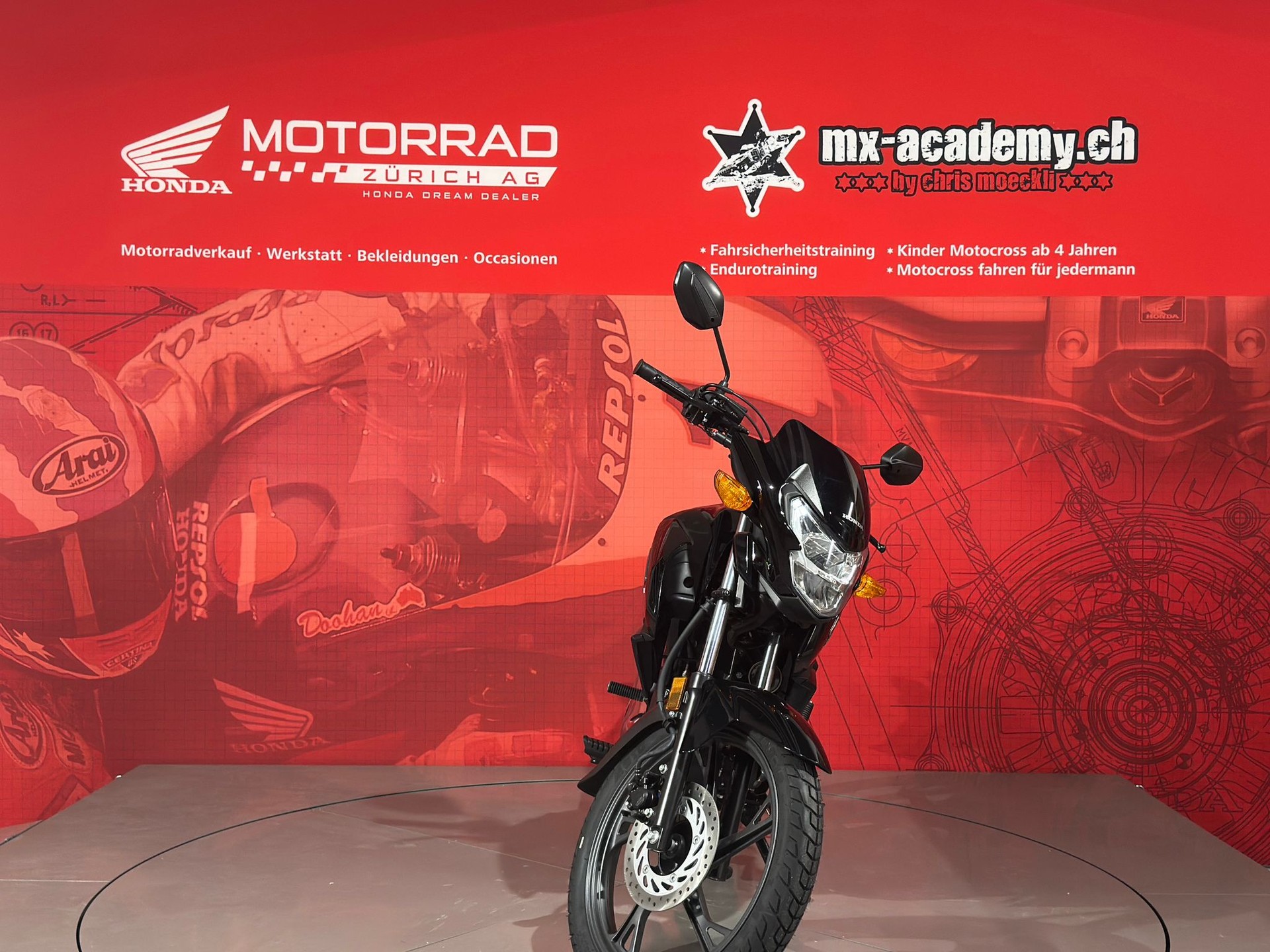 HONDA CBF 125 M **Neufahrzeug**-showroom-element-3
