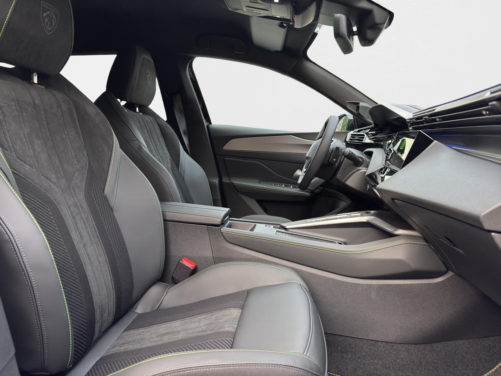 PEUGEOT 308 SW GT 1.6 PHEV 225-image-13