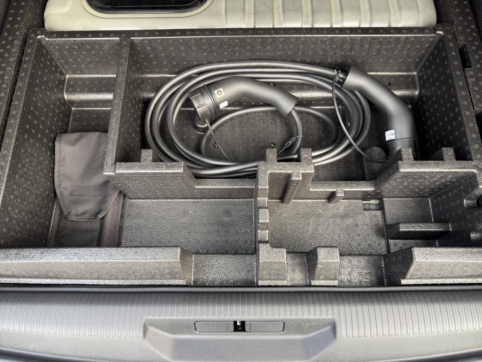 PEUGEOT 308 SW GT 1.6 PHEV 225-image-23