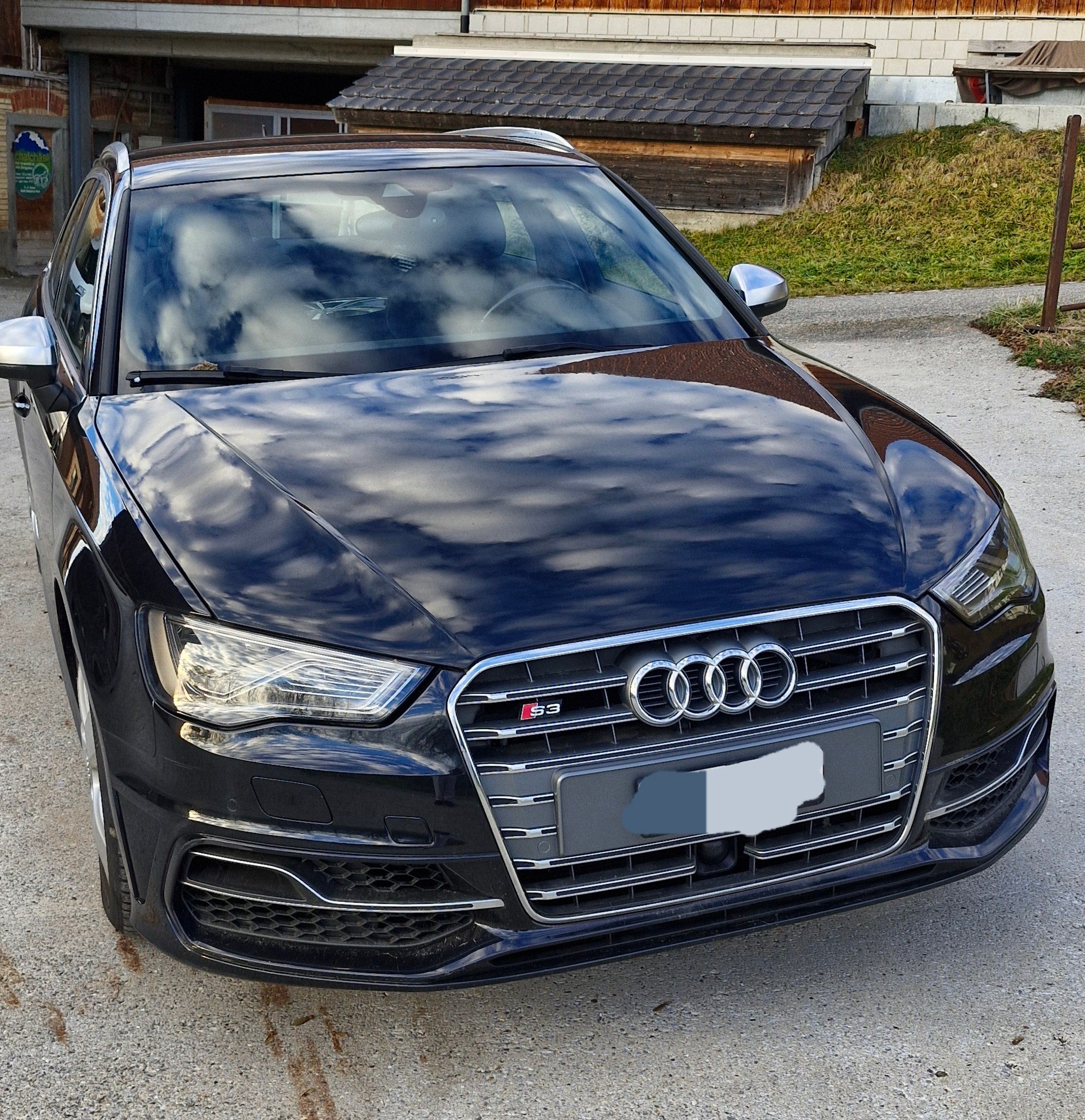 AUDI S3 Sportback 2.0 TFSI quattro S-tronic-image-0