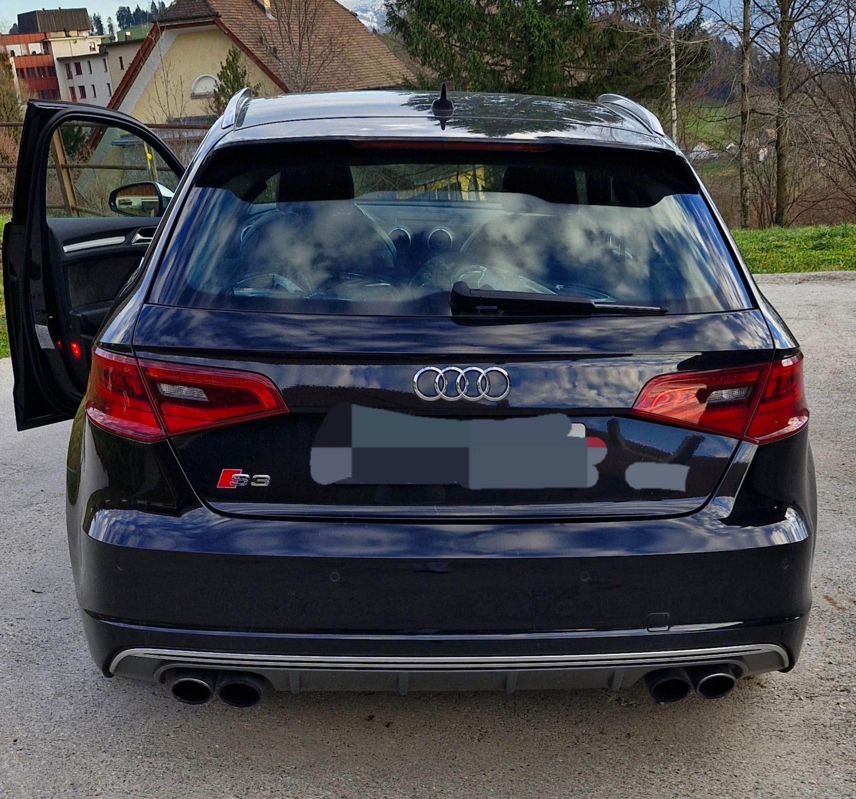 AUDI S3 Sportback 2.0 TFSI quattro S-tronic-image-2