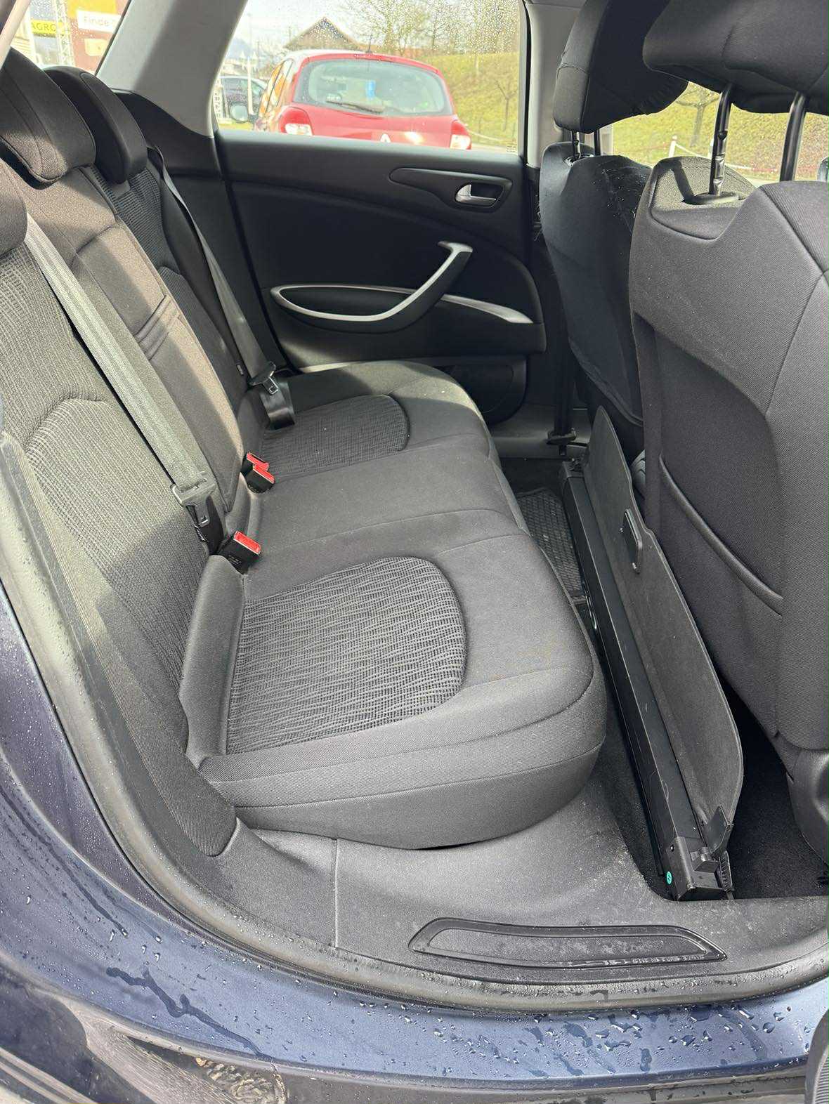 CITROEN C5 Tourer 1.6 Turbo Séduction-image-5