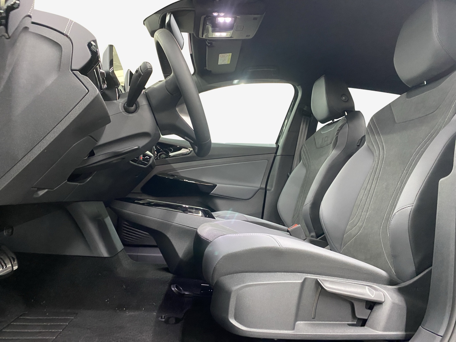 VW ID.4 Pro 77 kWh 4 Motion-image-7