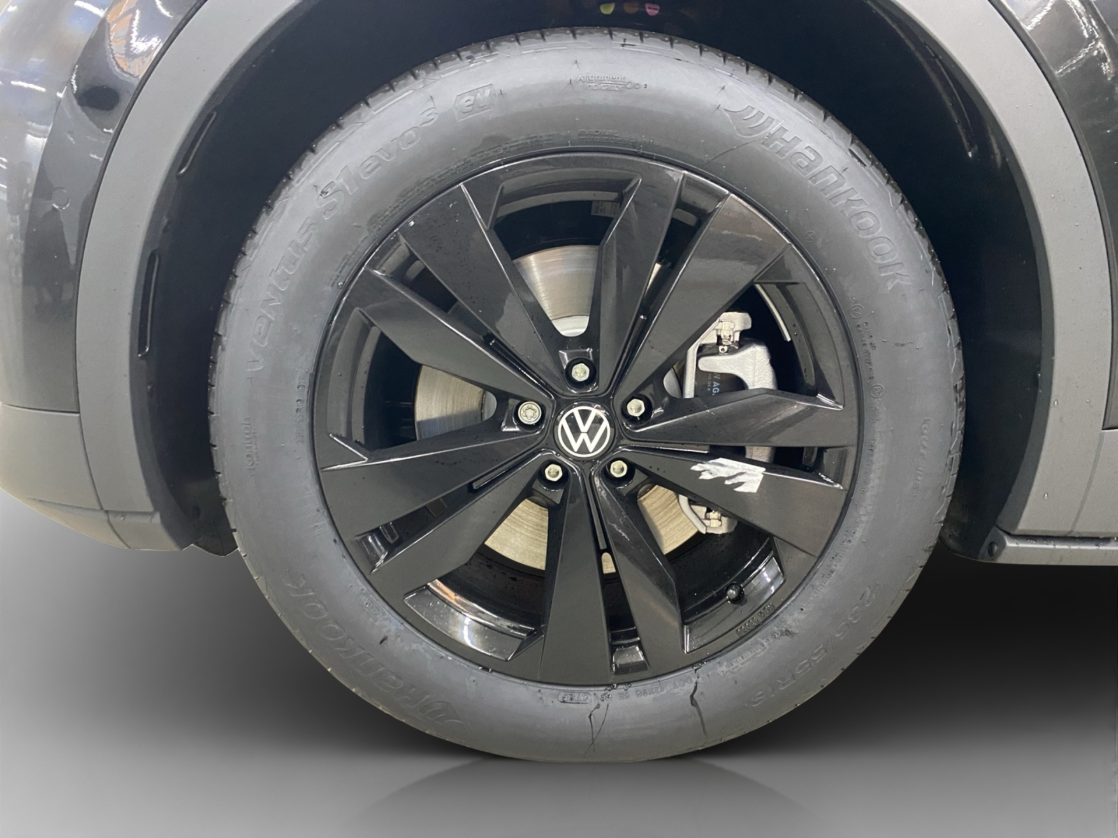VW ID.4 Pro 77 kWh 4 Motion-image-15