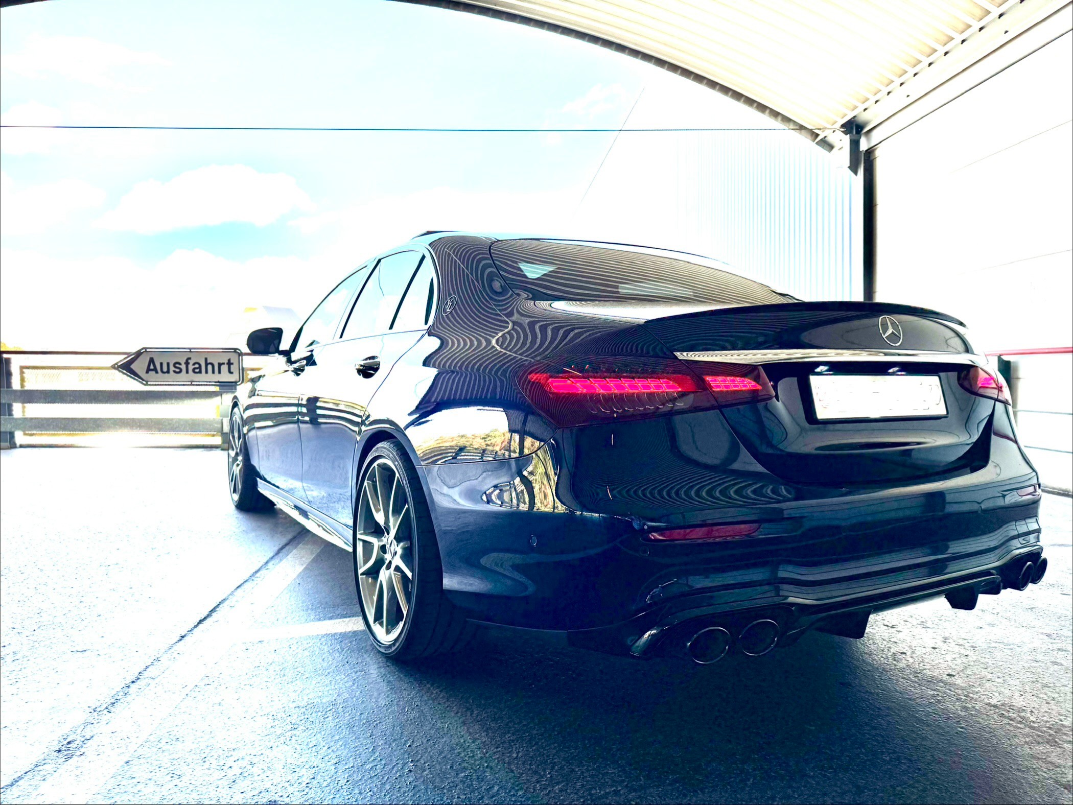 MERCEDES-BENZ AMG E 53 4Matic+ Speedshift 9G-TCT — slika 1
