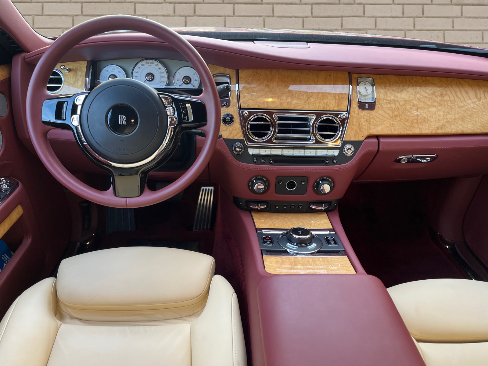 ROLLS-ROYCE Ghost 6.6 V12-image-7