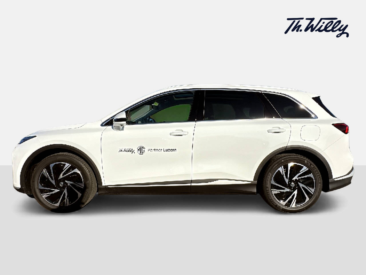 MG S6 EV 77 kWh Luxury 4WD-image-1