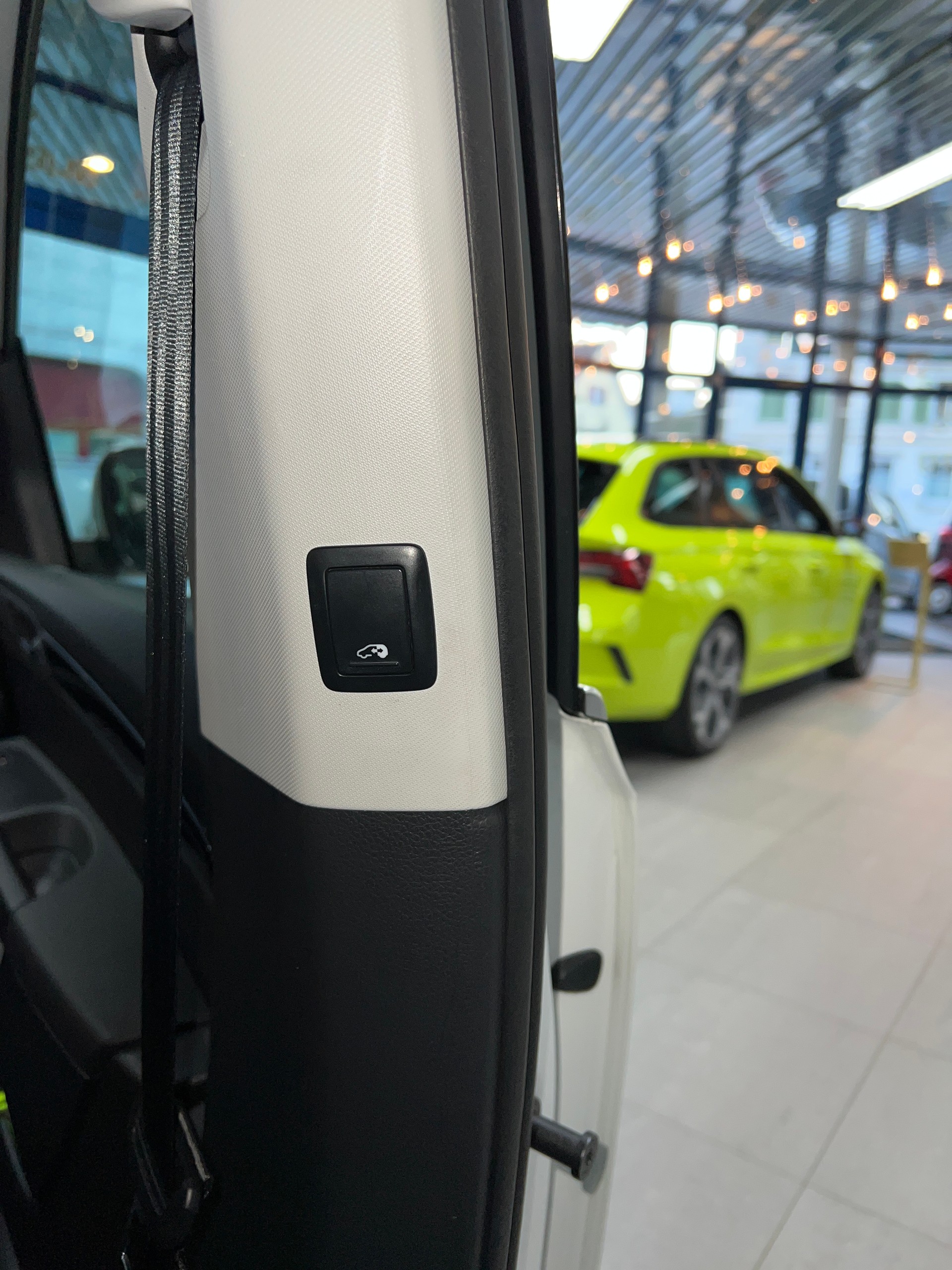 VW Sharan 2.0 TDI BMT Highline 4Motion DSG / AHK 2400KG-image-6